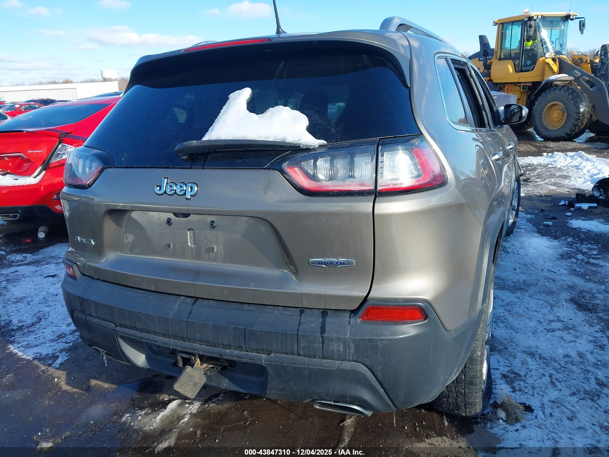 JEEP CHEROKEE image 4