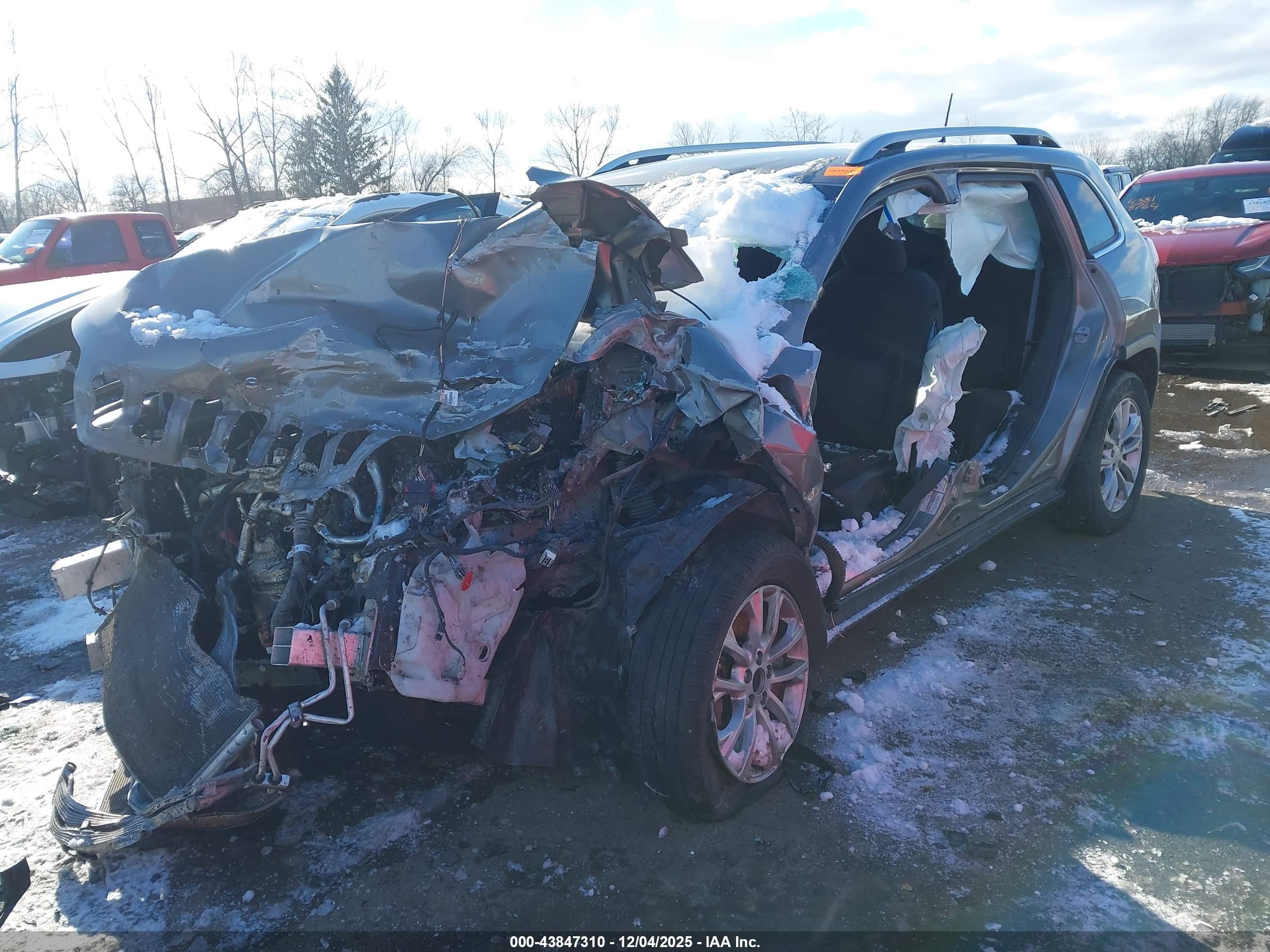 JEEP CHEROKEE image 6
