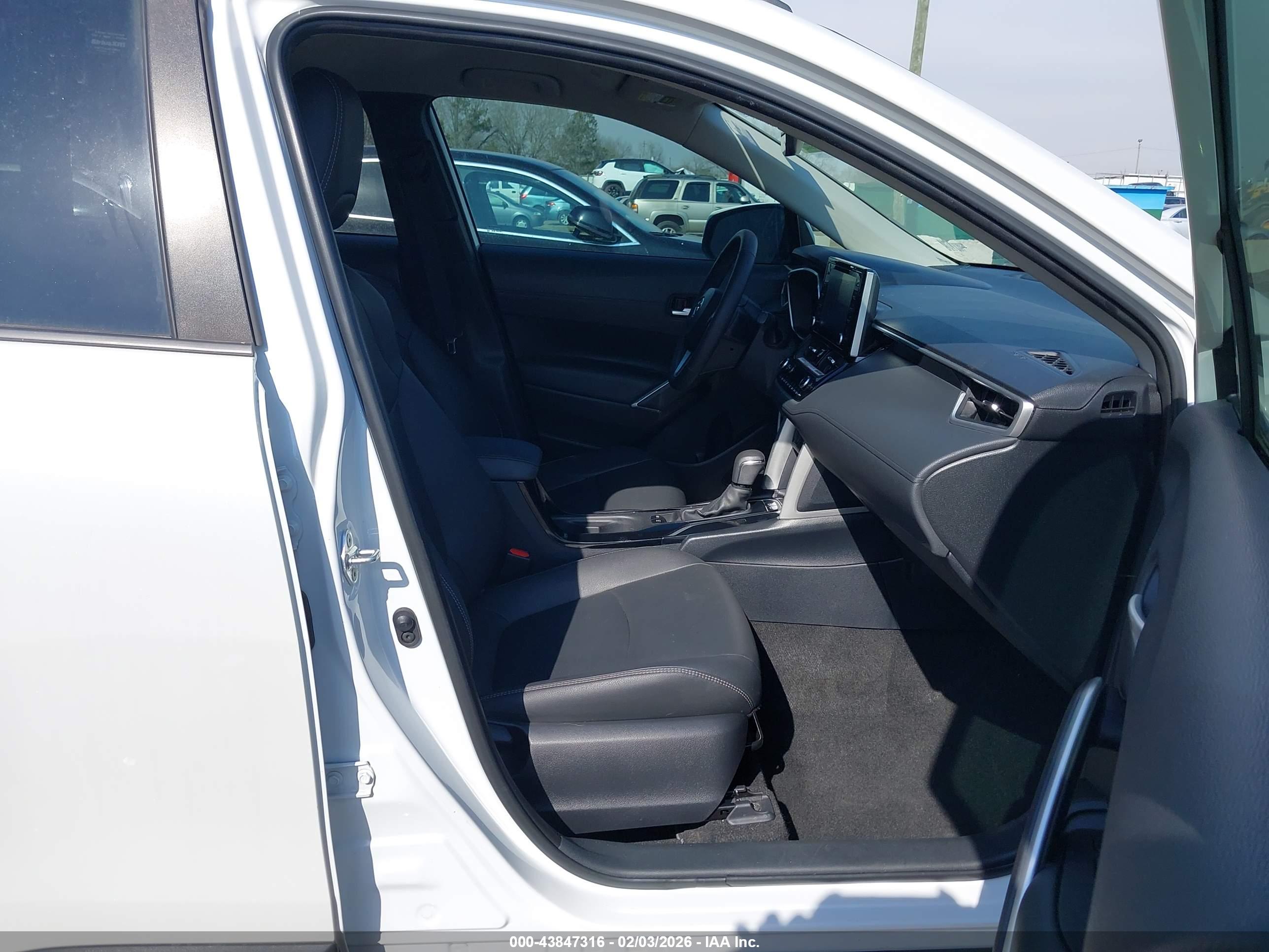 TOYOTA COROLLA image 5