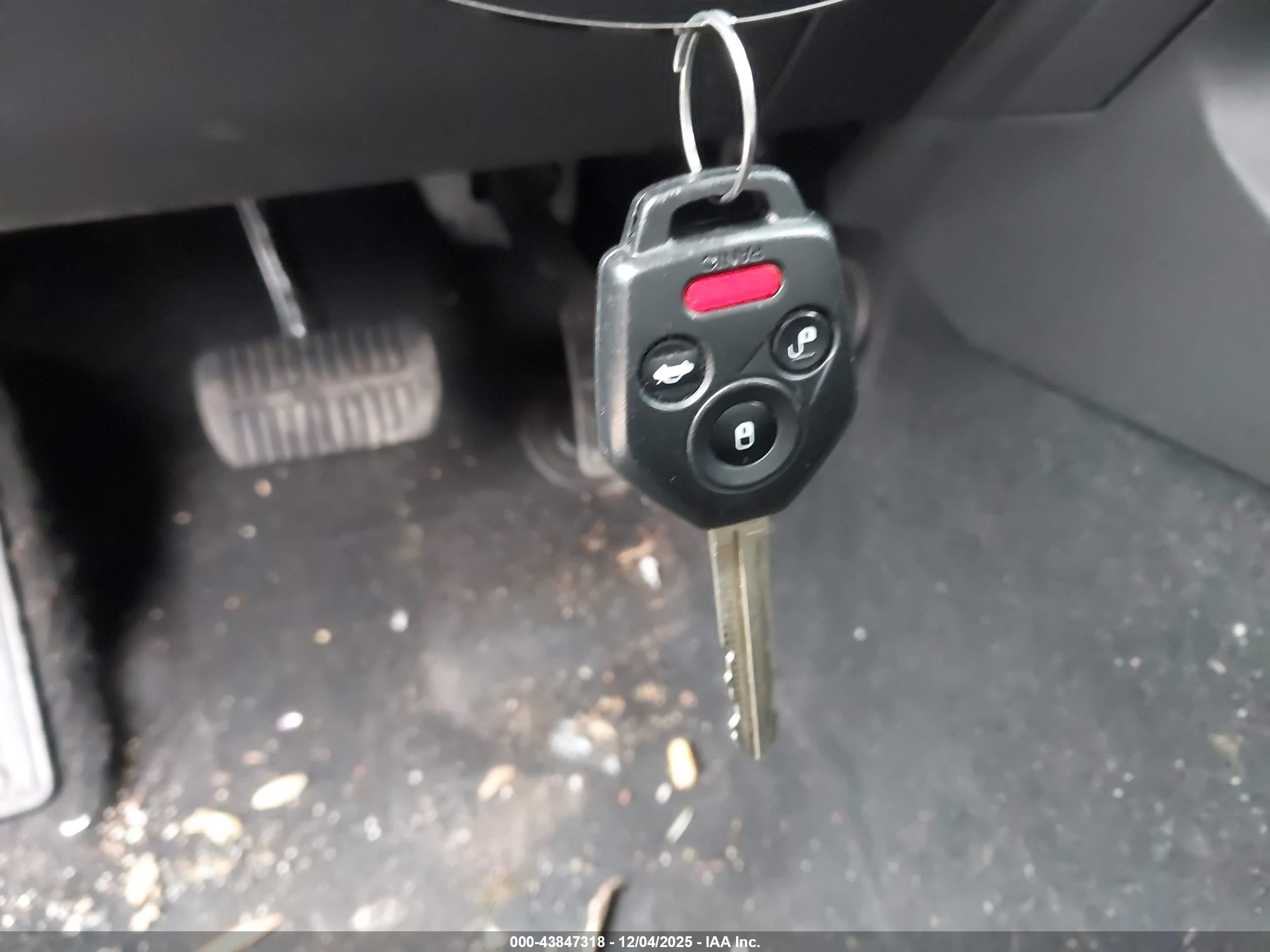 SUBARU OUTBACK image 11