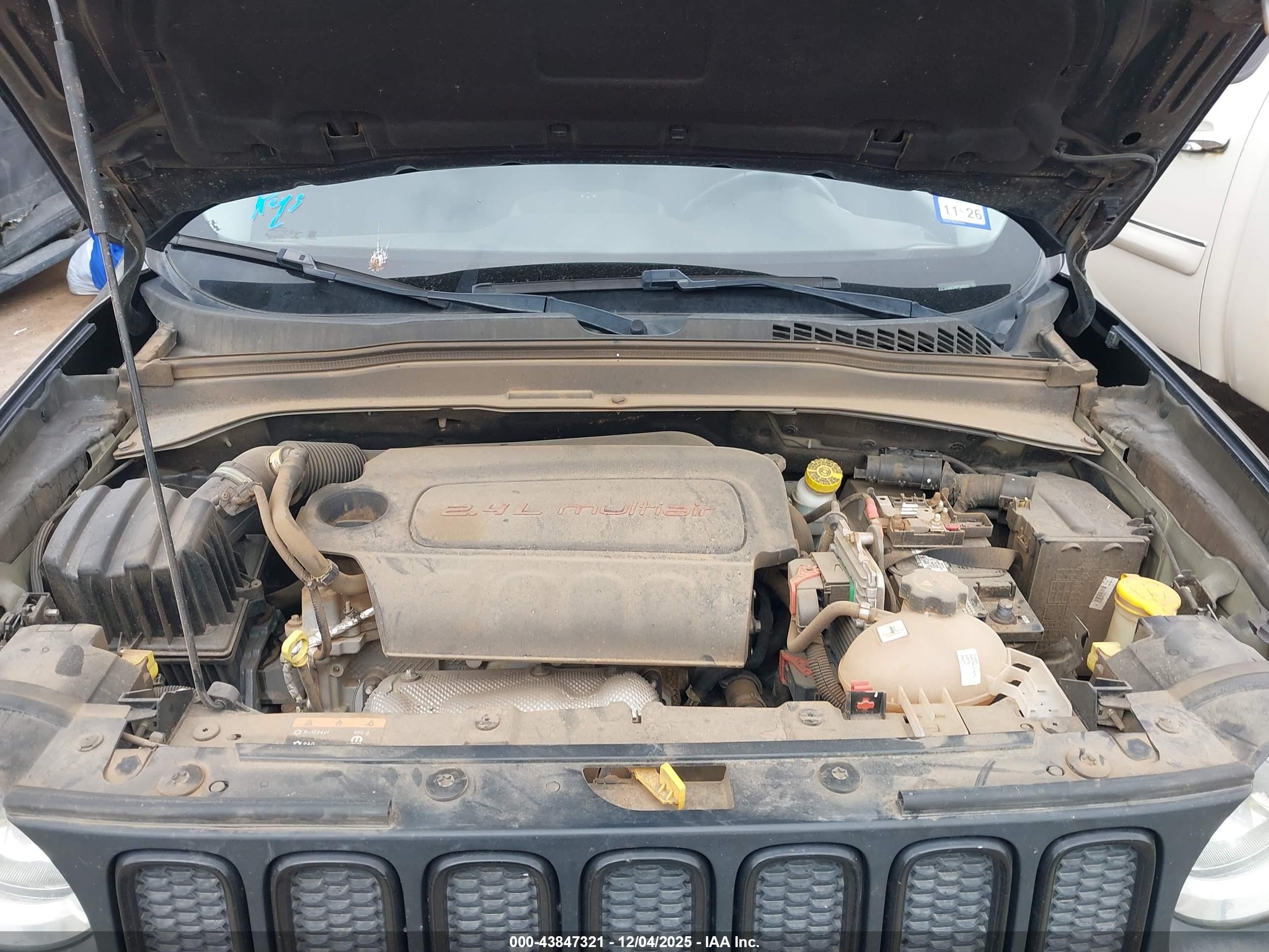 JEEP RENEGADE image 10