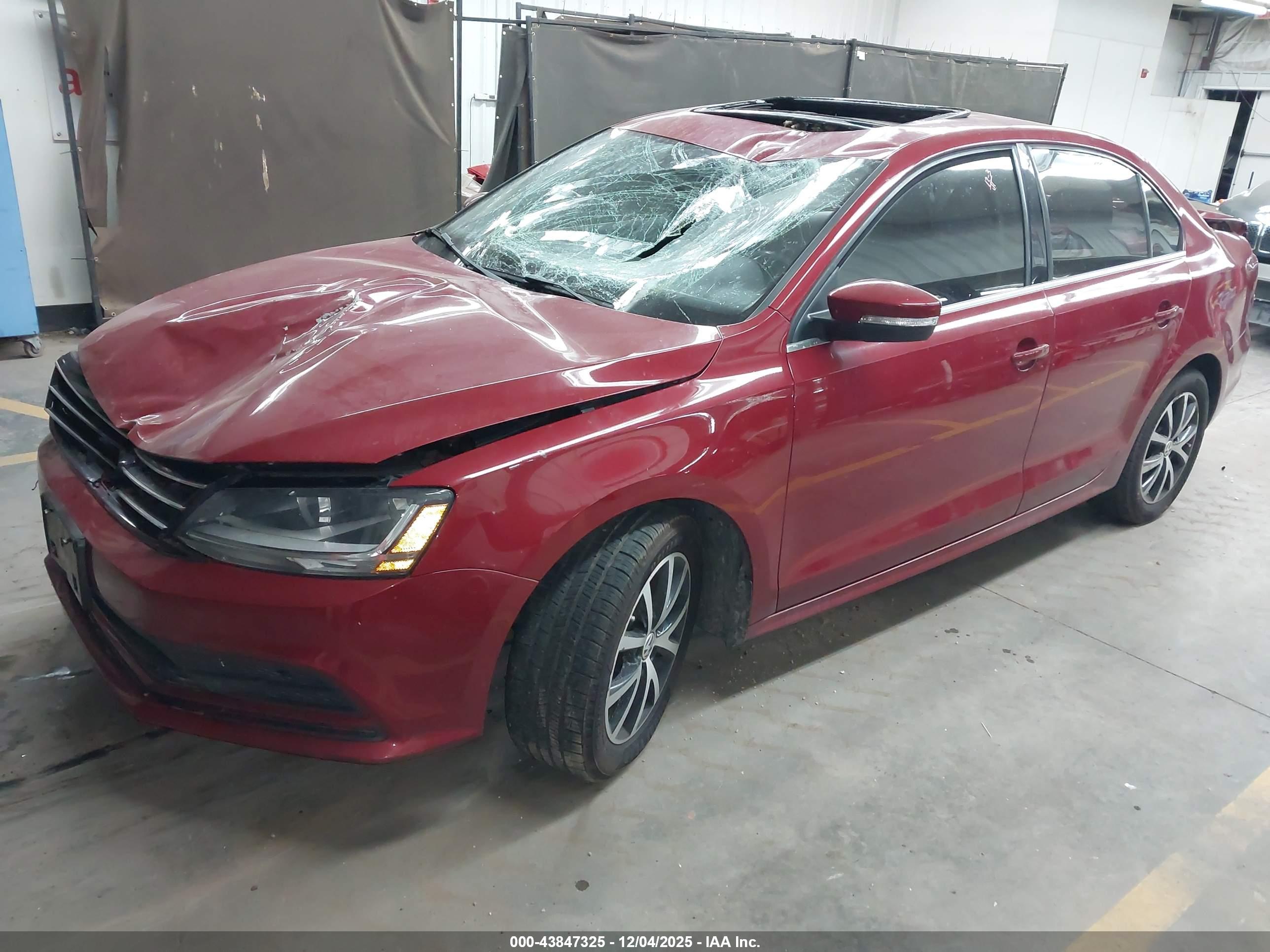 VOLKSWAGEN JETTA image 2