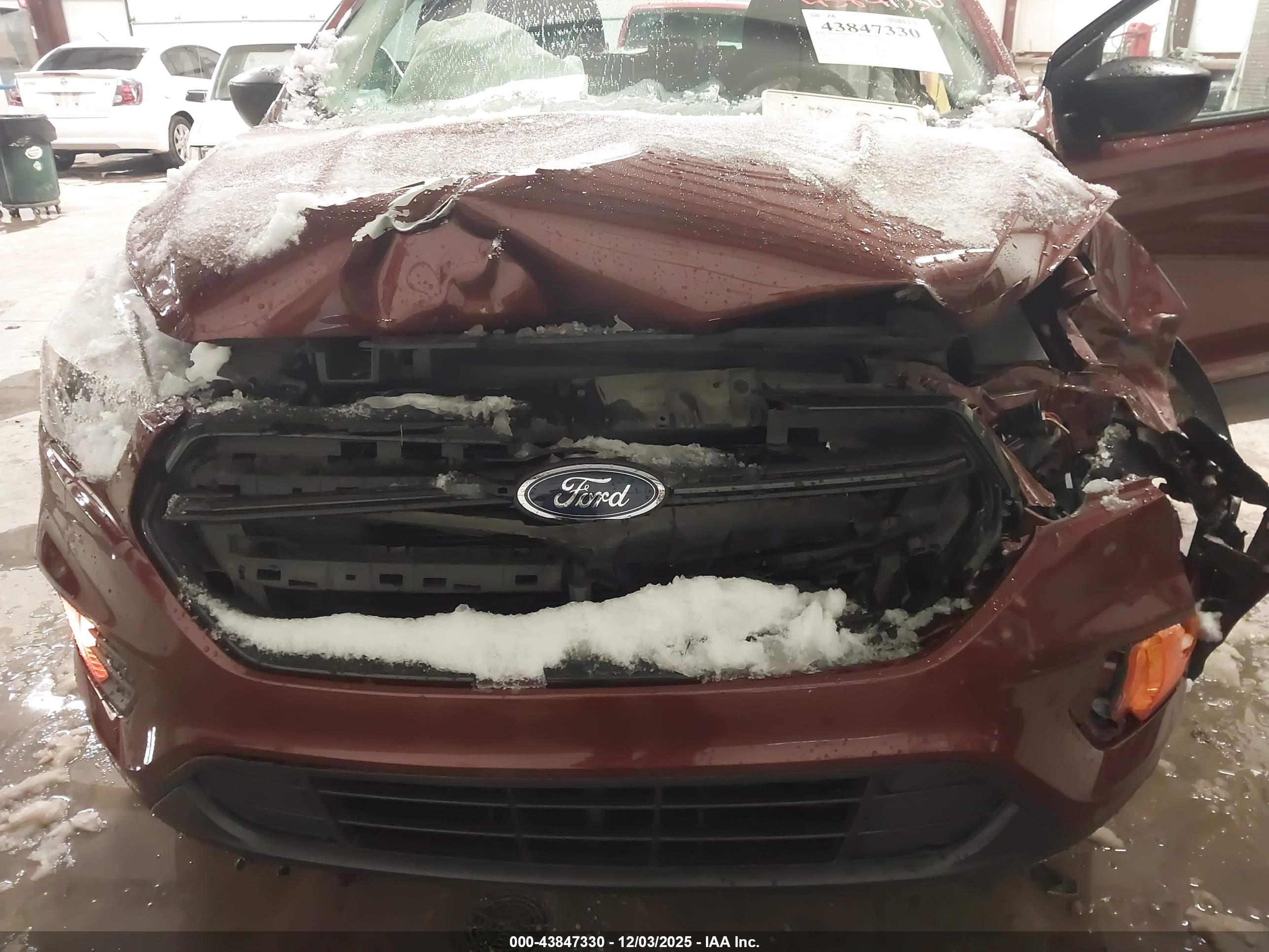 FORD ESCAPE image 6