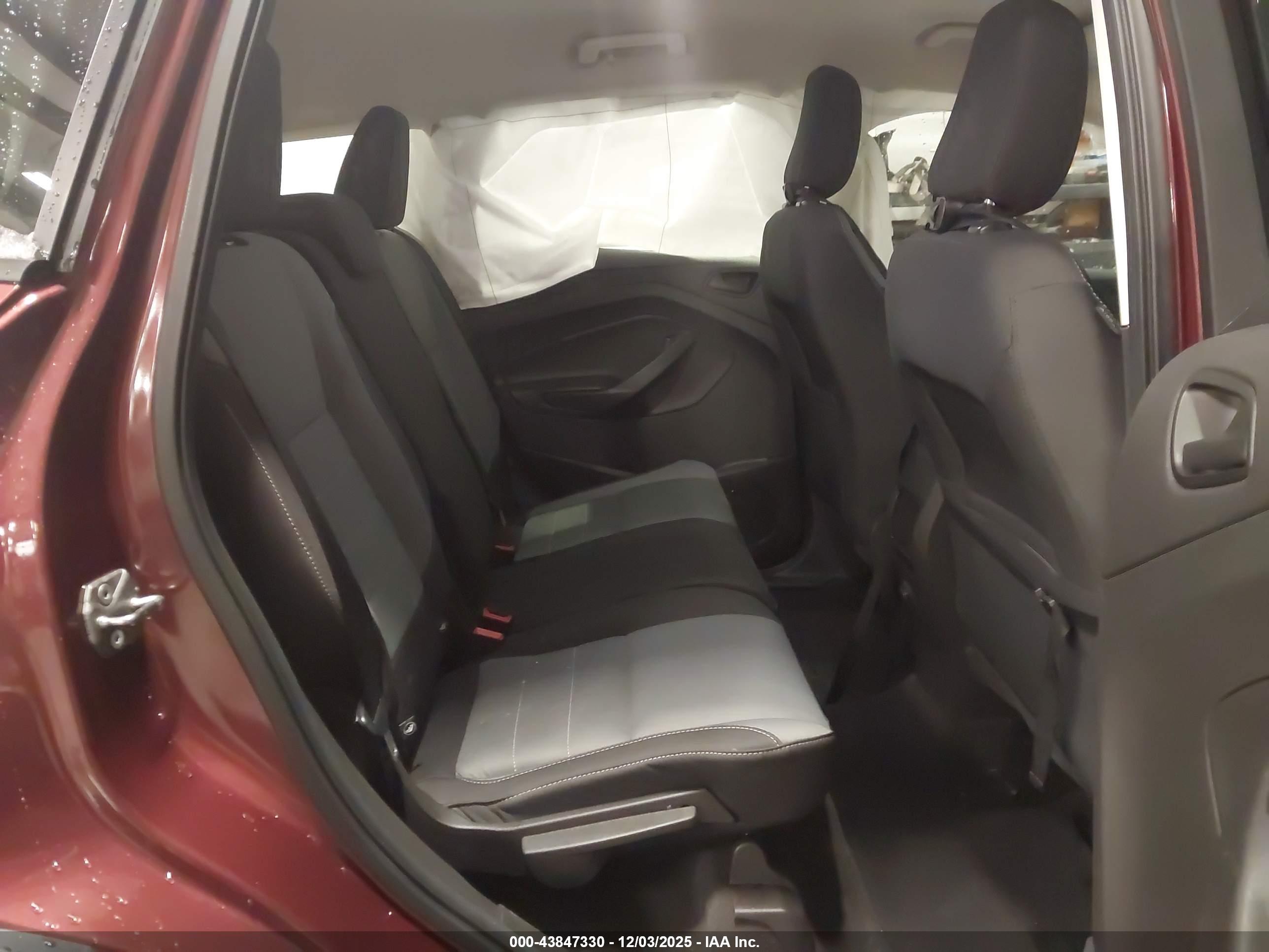 FORD ESCAPE image 8