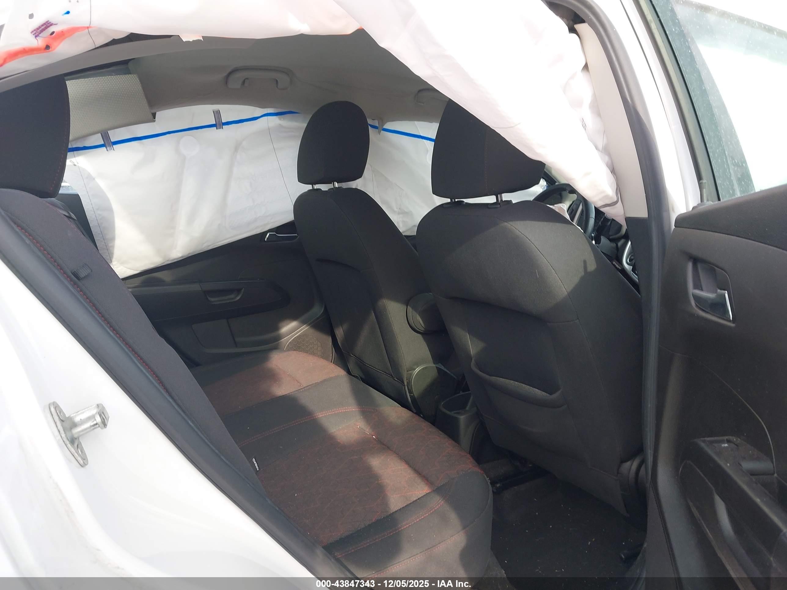 CHEVROLET SONIC image 8