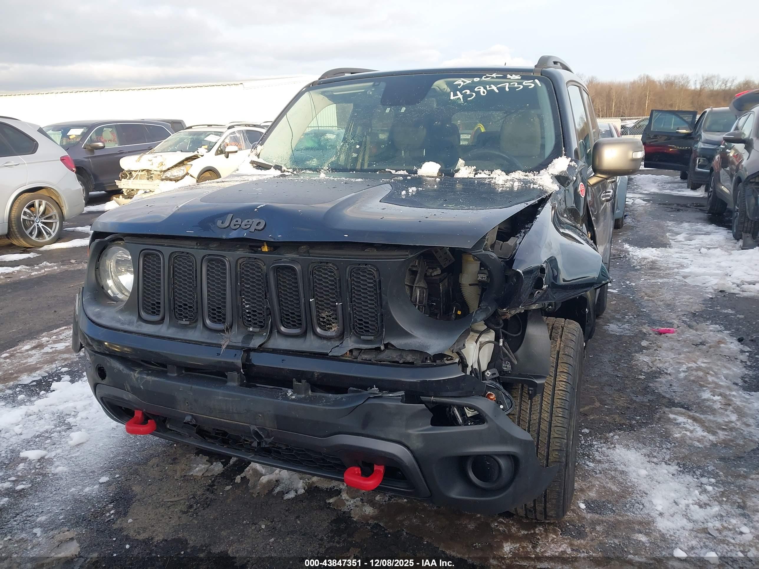 JEEP RENEGADE image 2