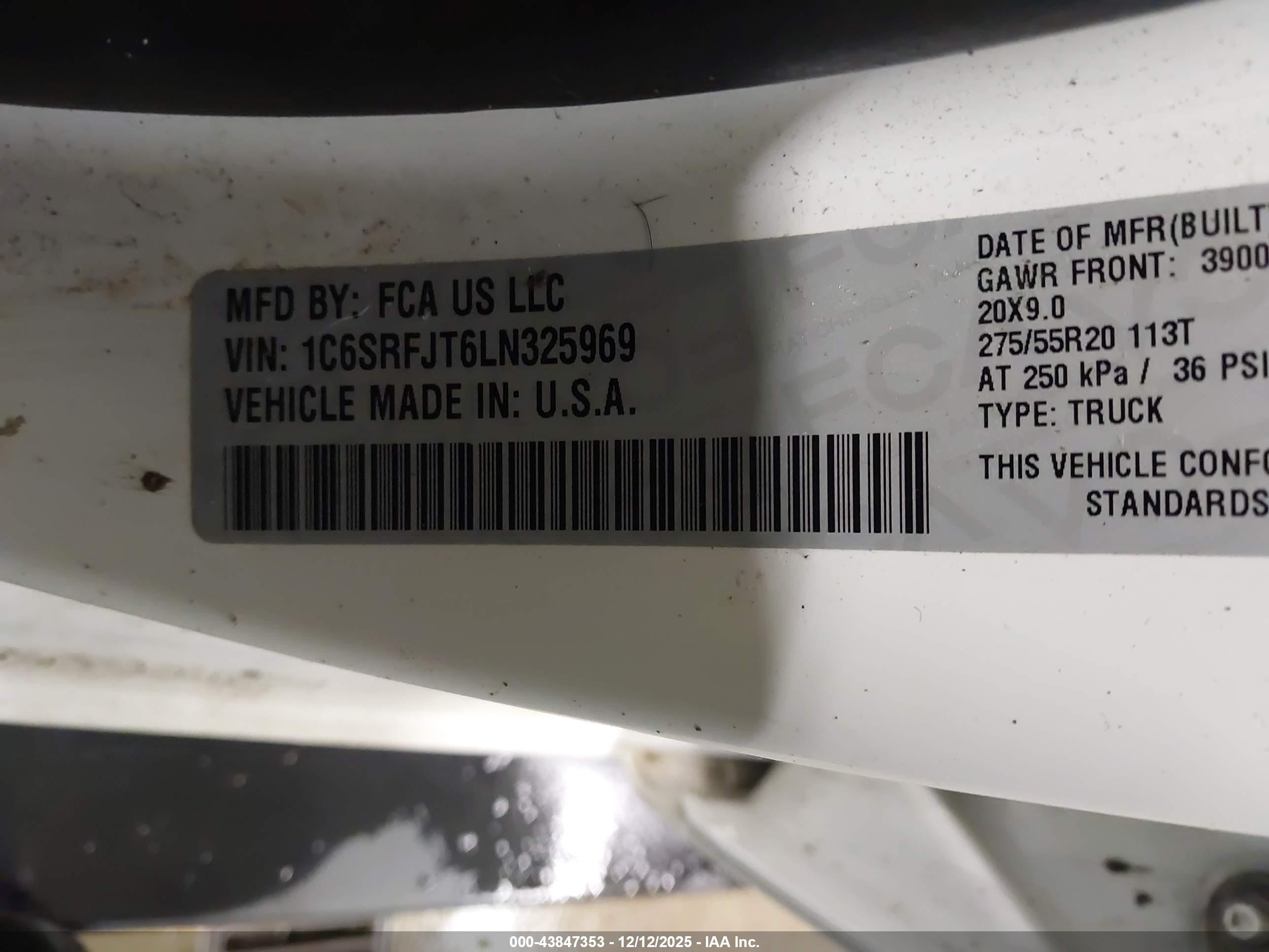 RAM 1500 image 9