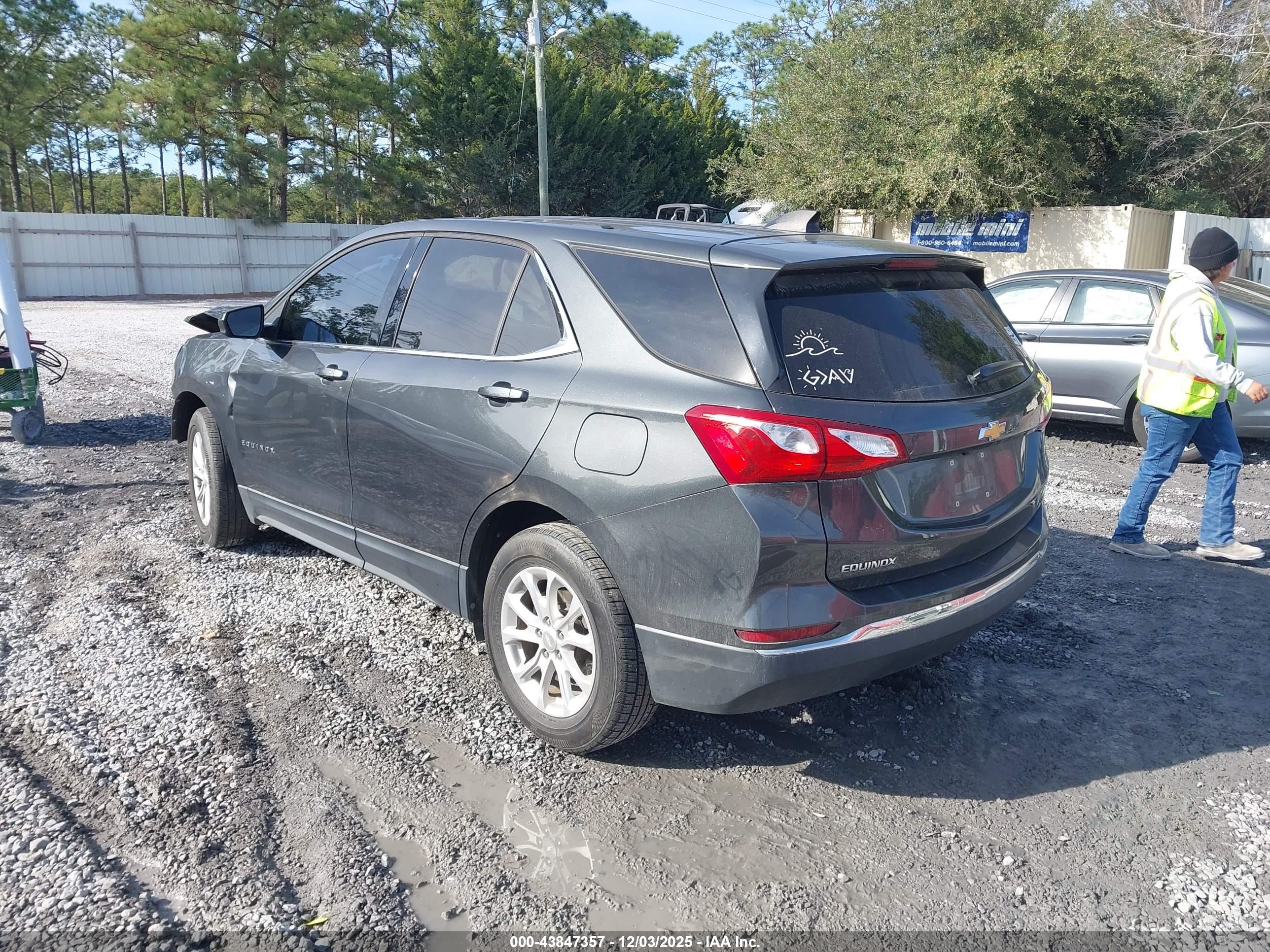 CHEVROLET EQUINOX image 3