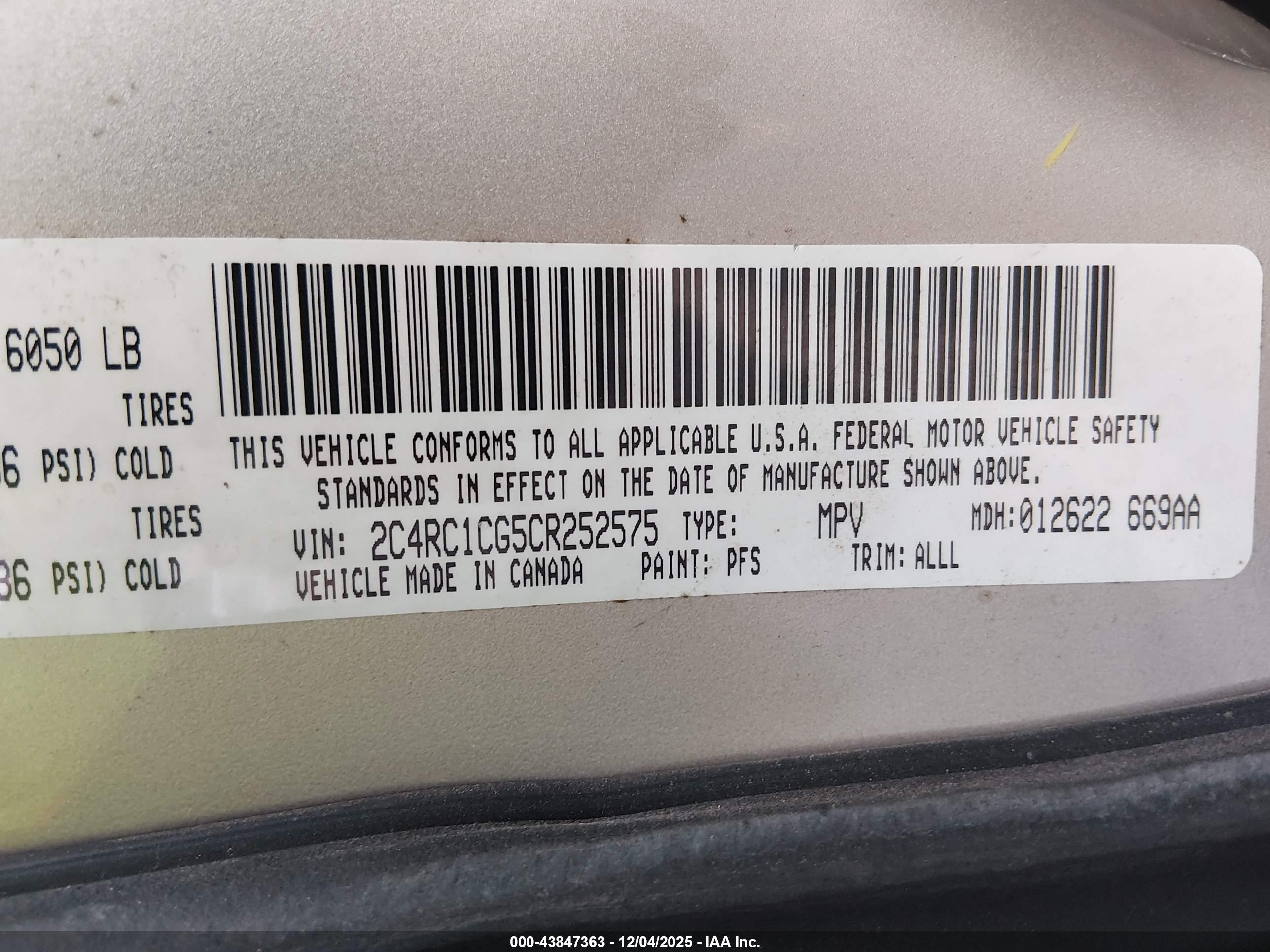 CHRYSLER TOWN image 9