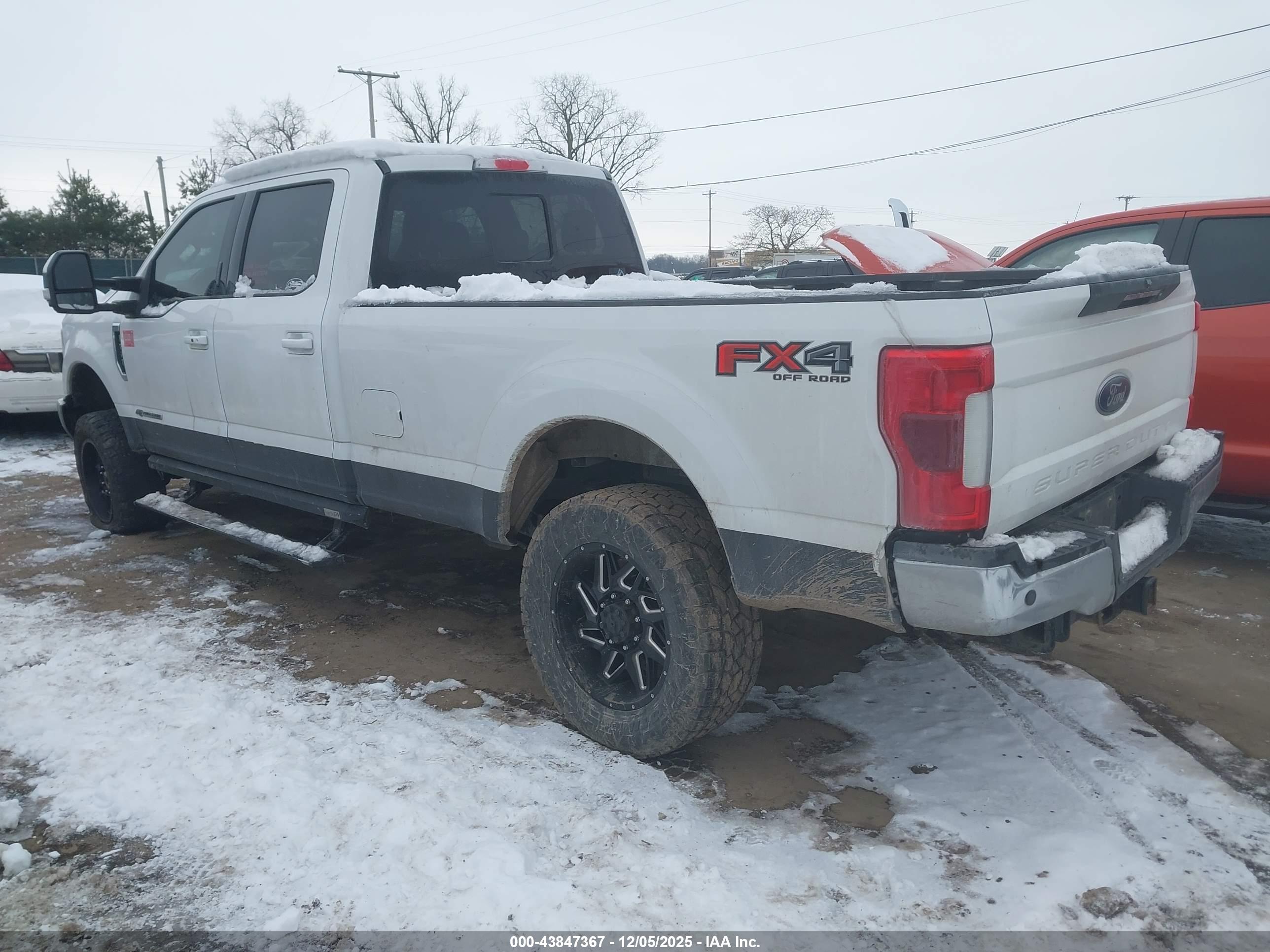FORD F-350 image 3