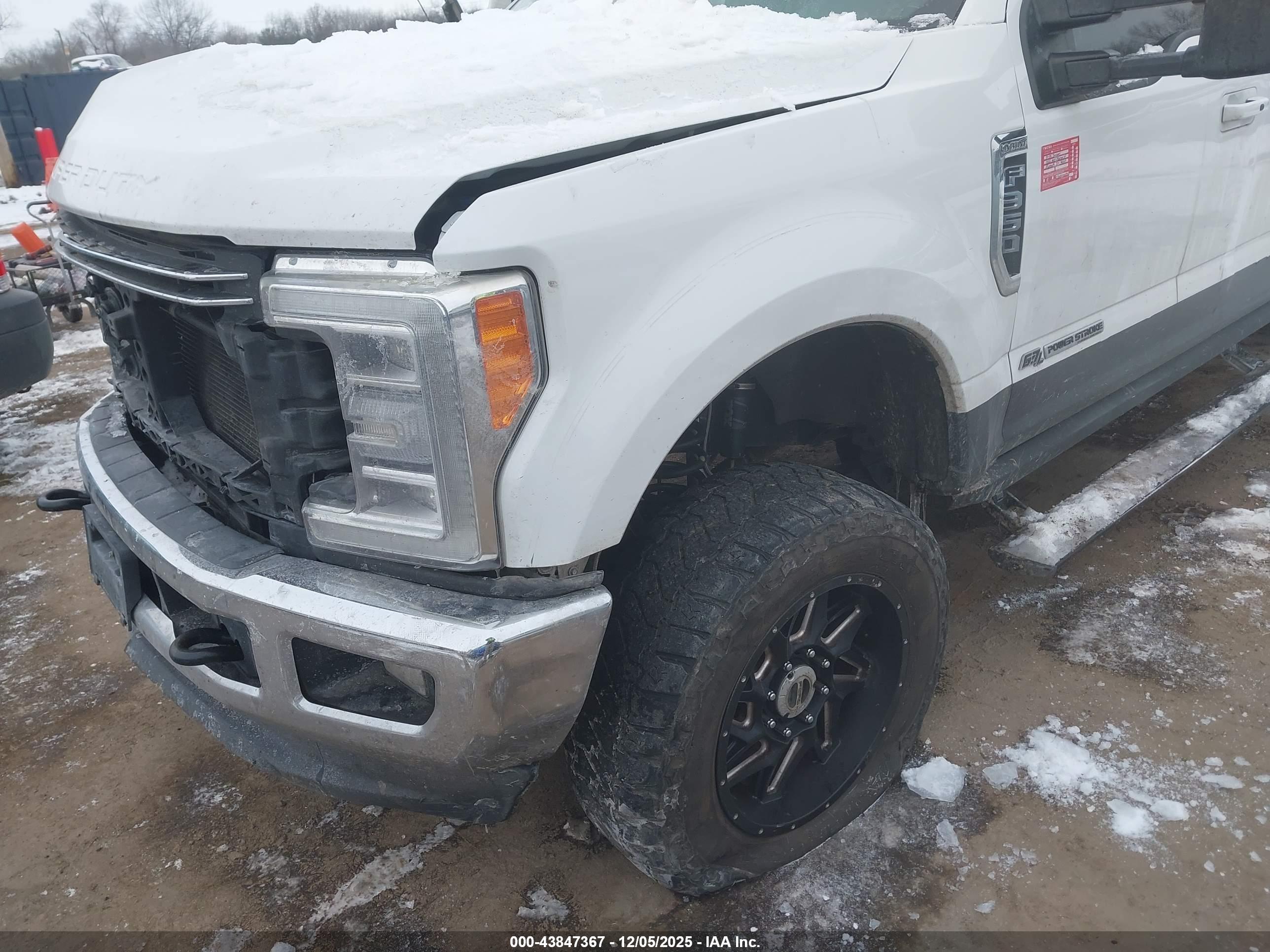 FORD F-350 image 6