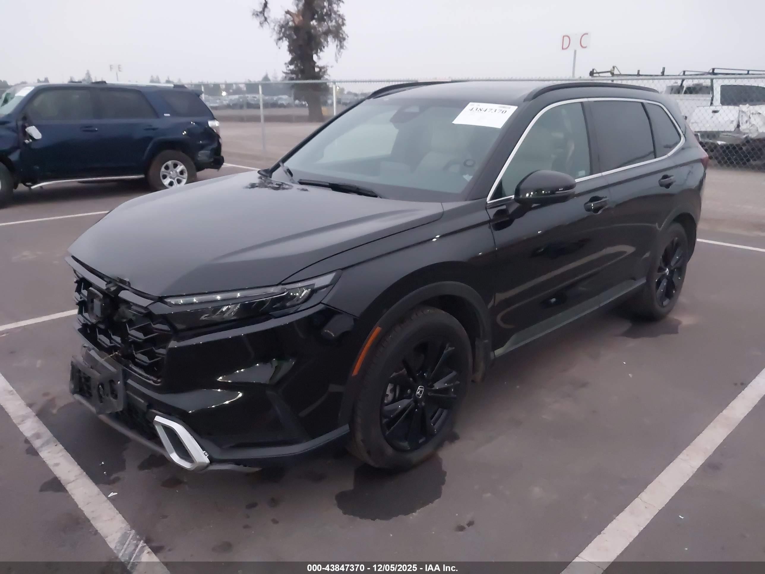 HONDA CR-V image 2