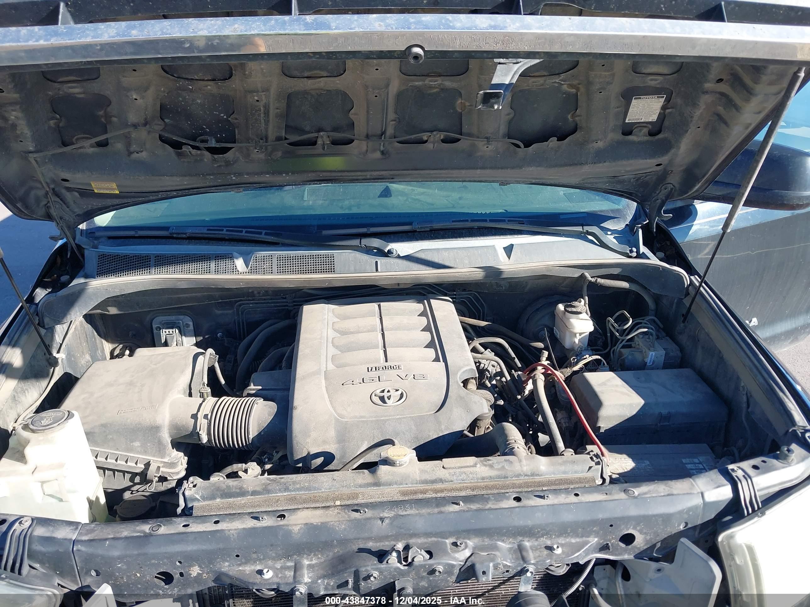 TOYOTA TUNDRA image 10