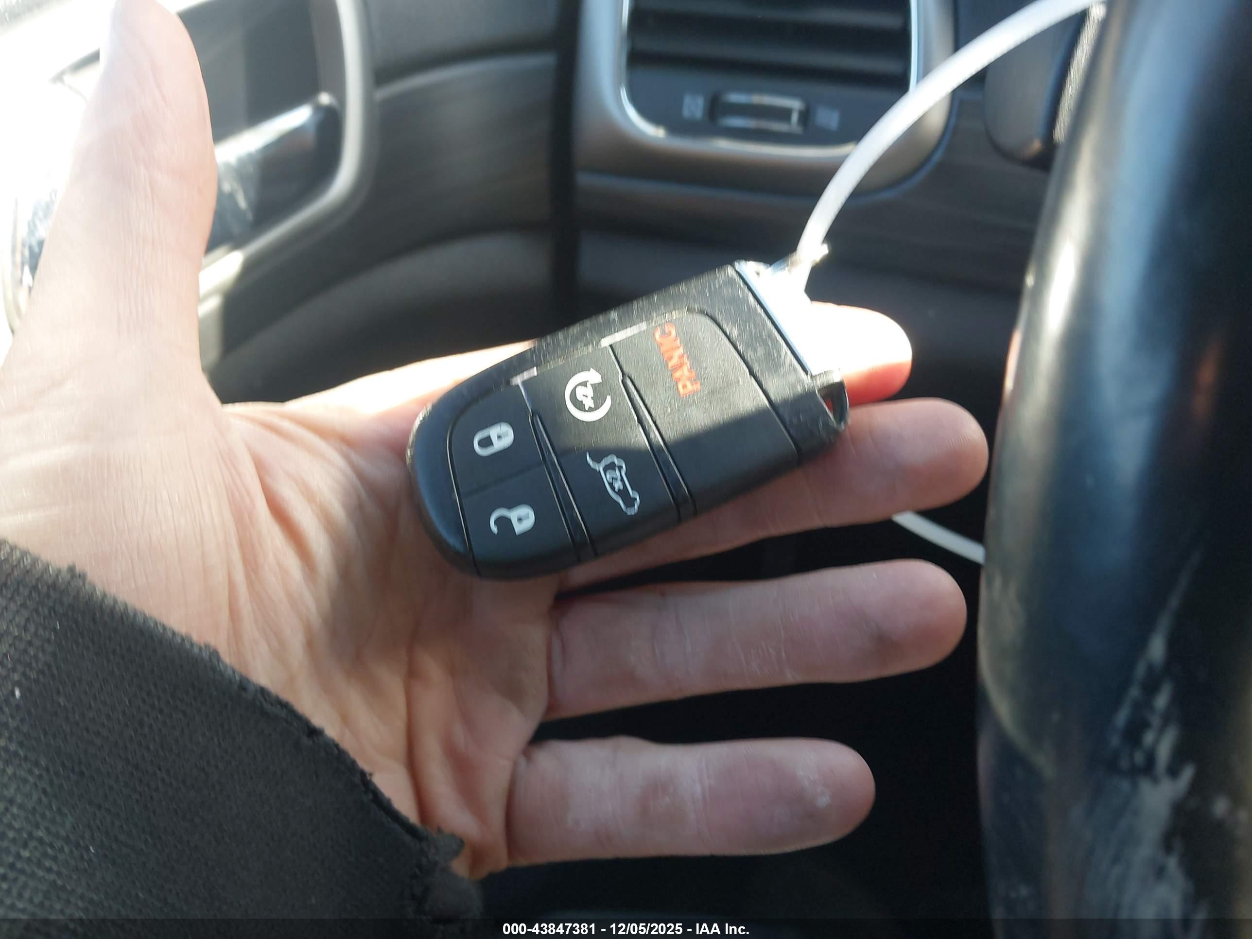 JEEP GRAND image 11