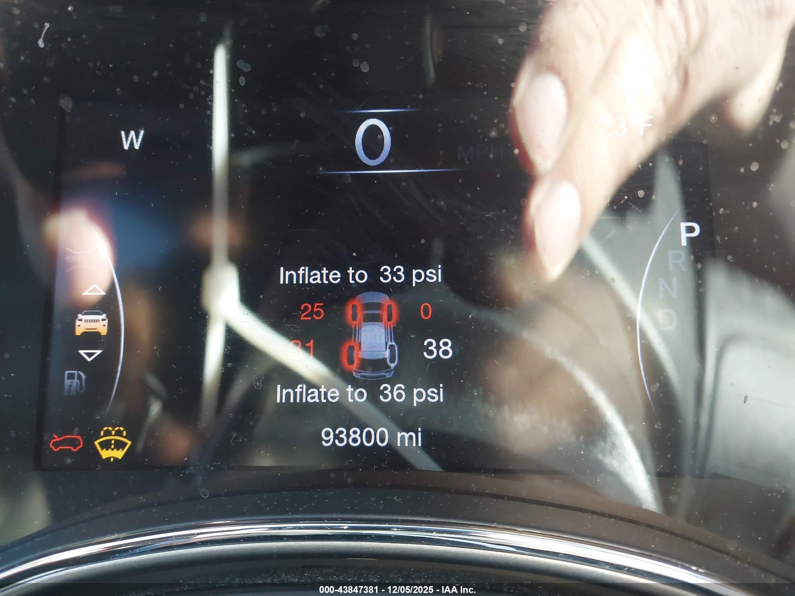 JEEP GRAND image 7