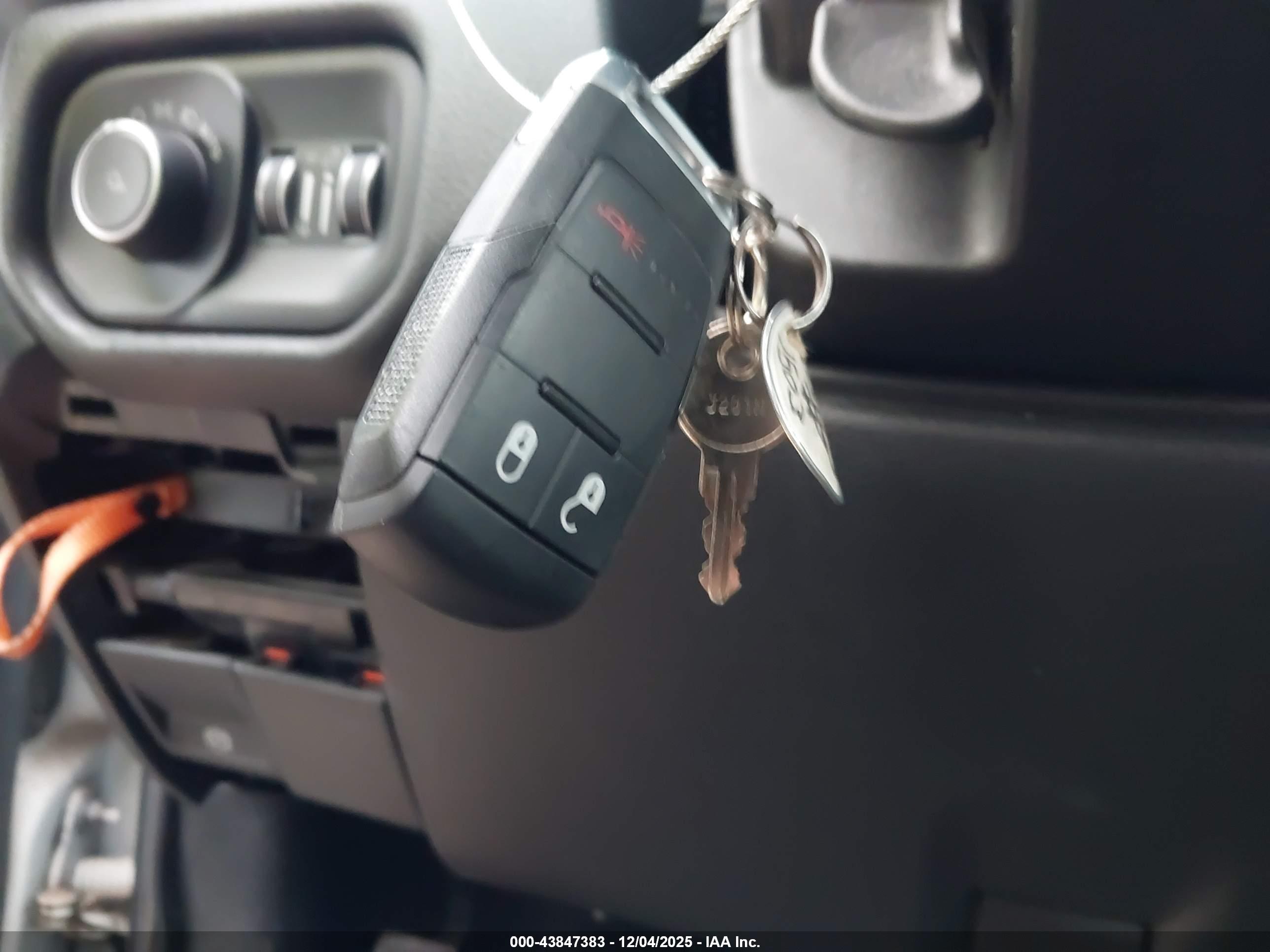 RAM 2500 image 11
