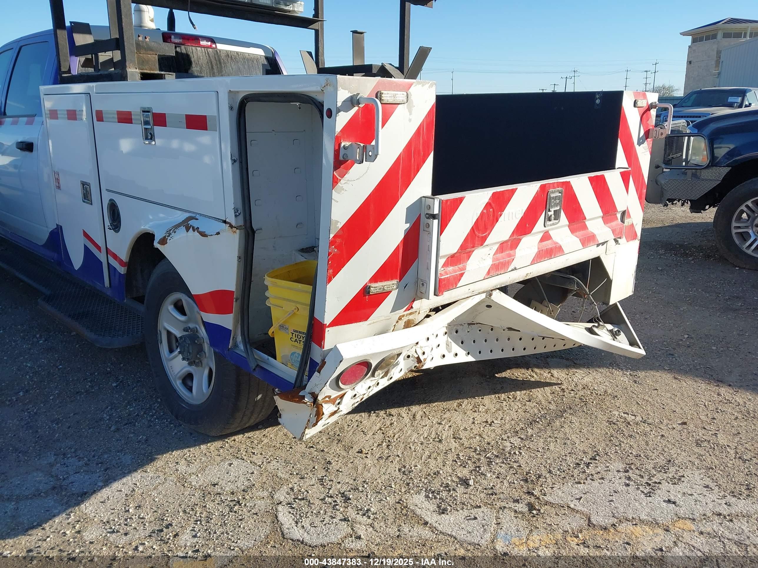 RAM 2500 image 6