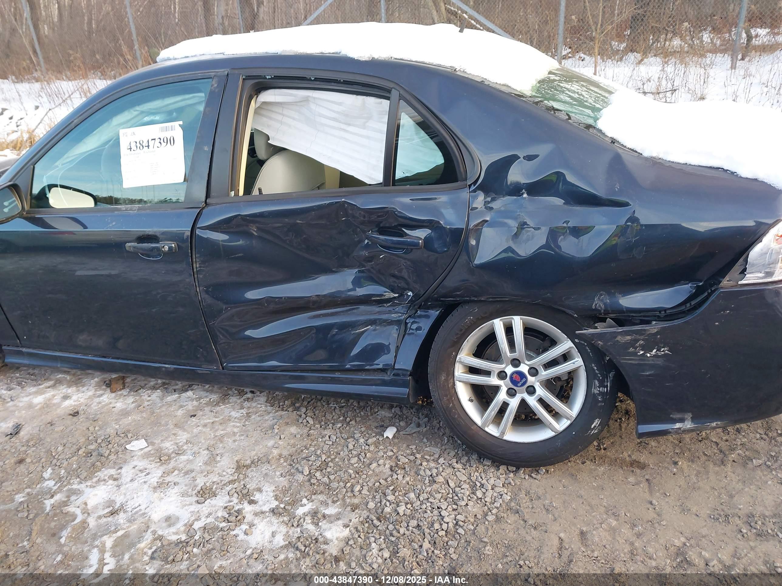SAAB 9-3 image 6