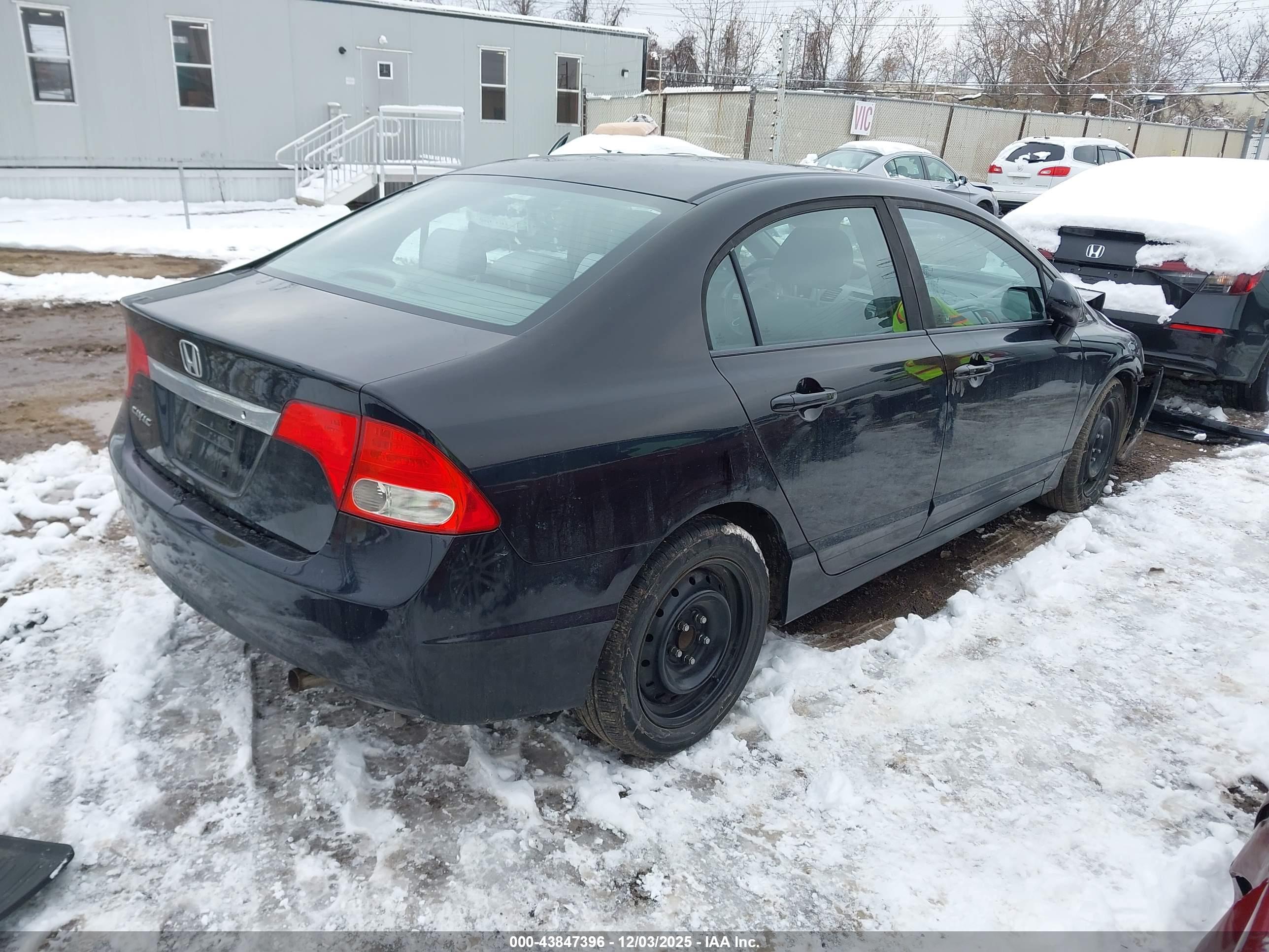 HONDA CIVIC image 4