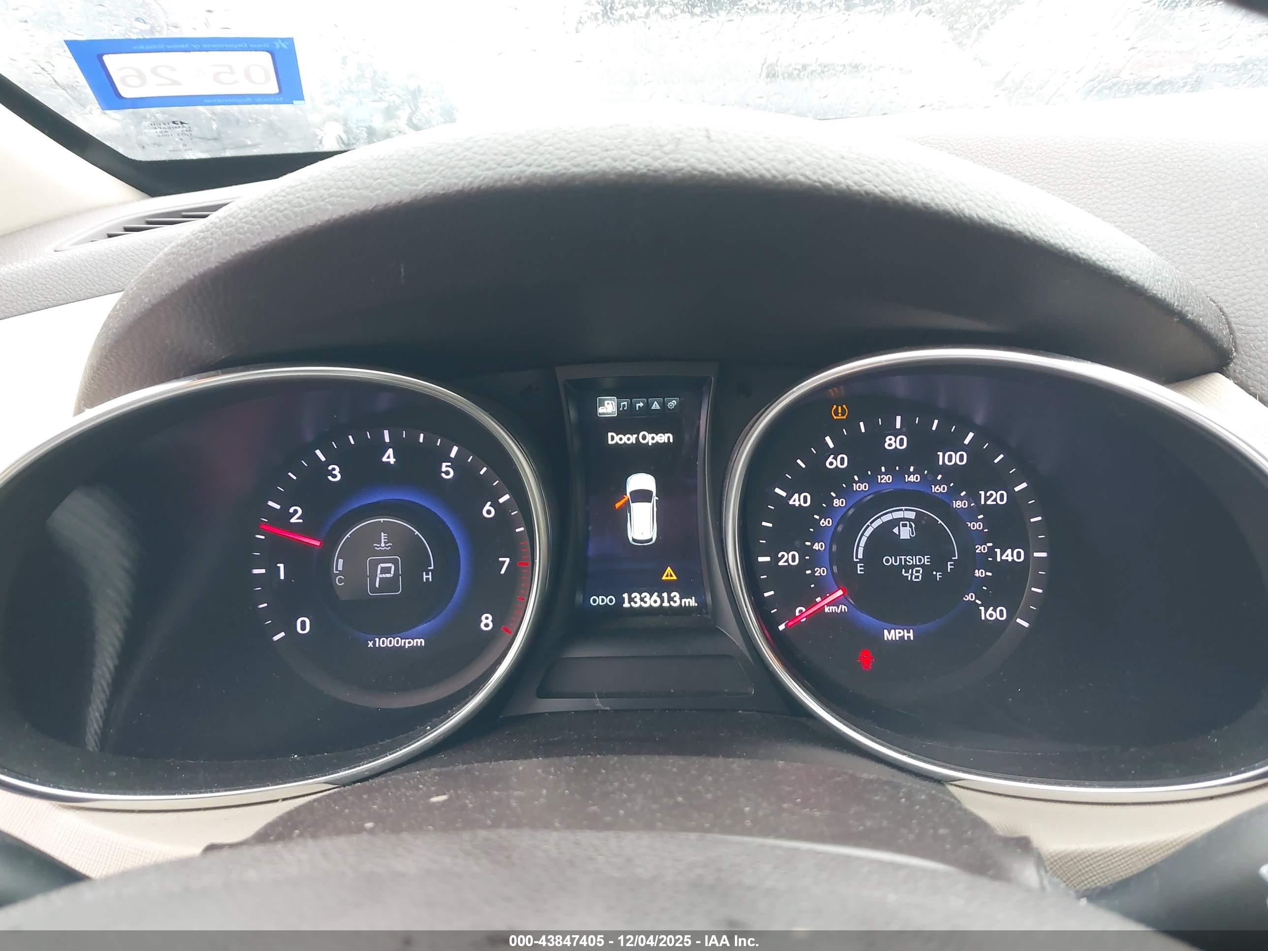 HYUNDAI SANTA image 7