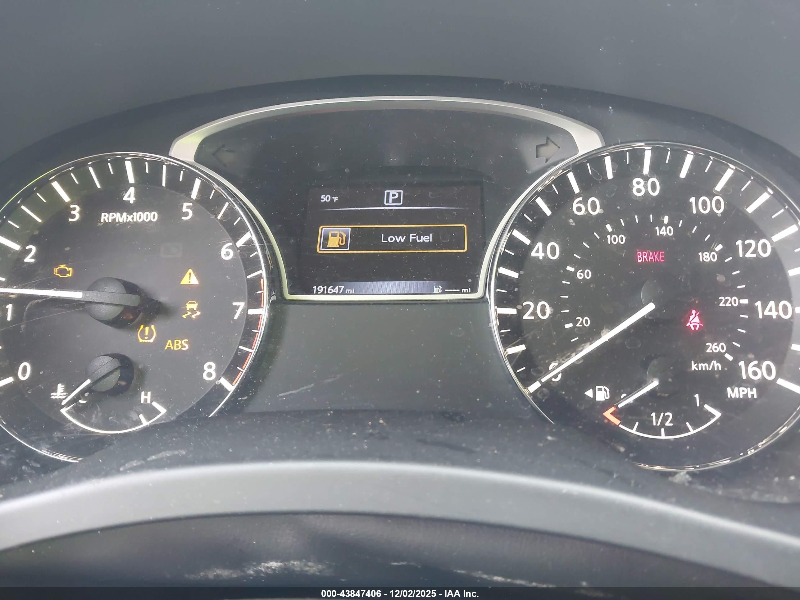 NISSAN PATHFINDER image 7