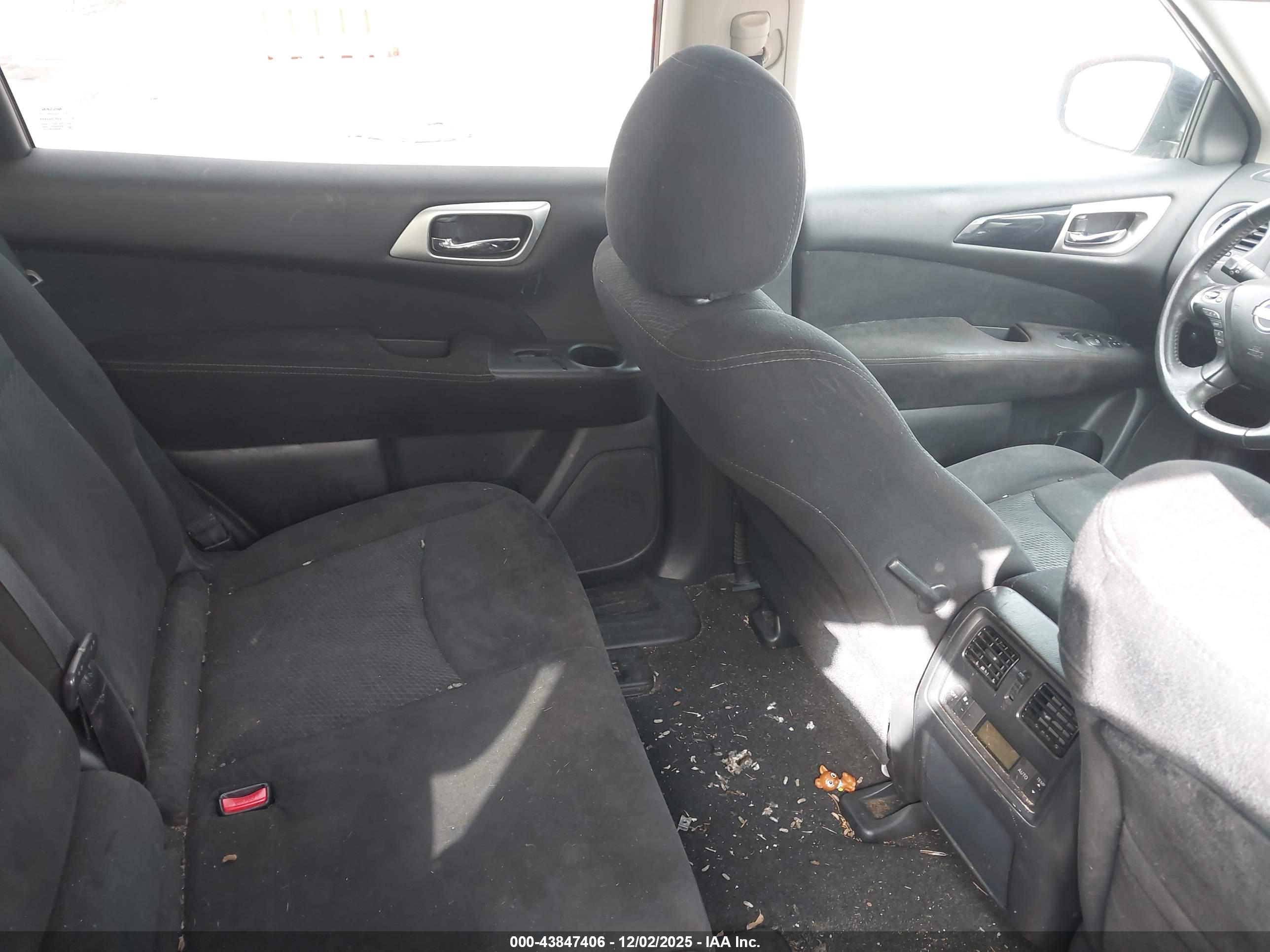 NISSAN PATHFINDER image 8