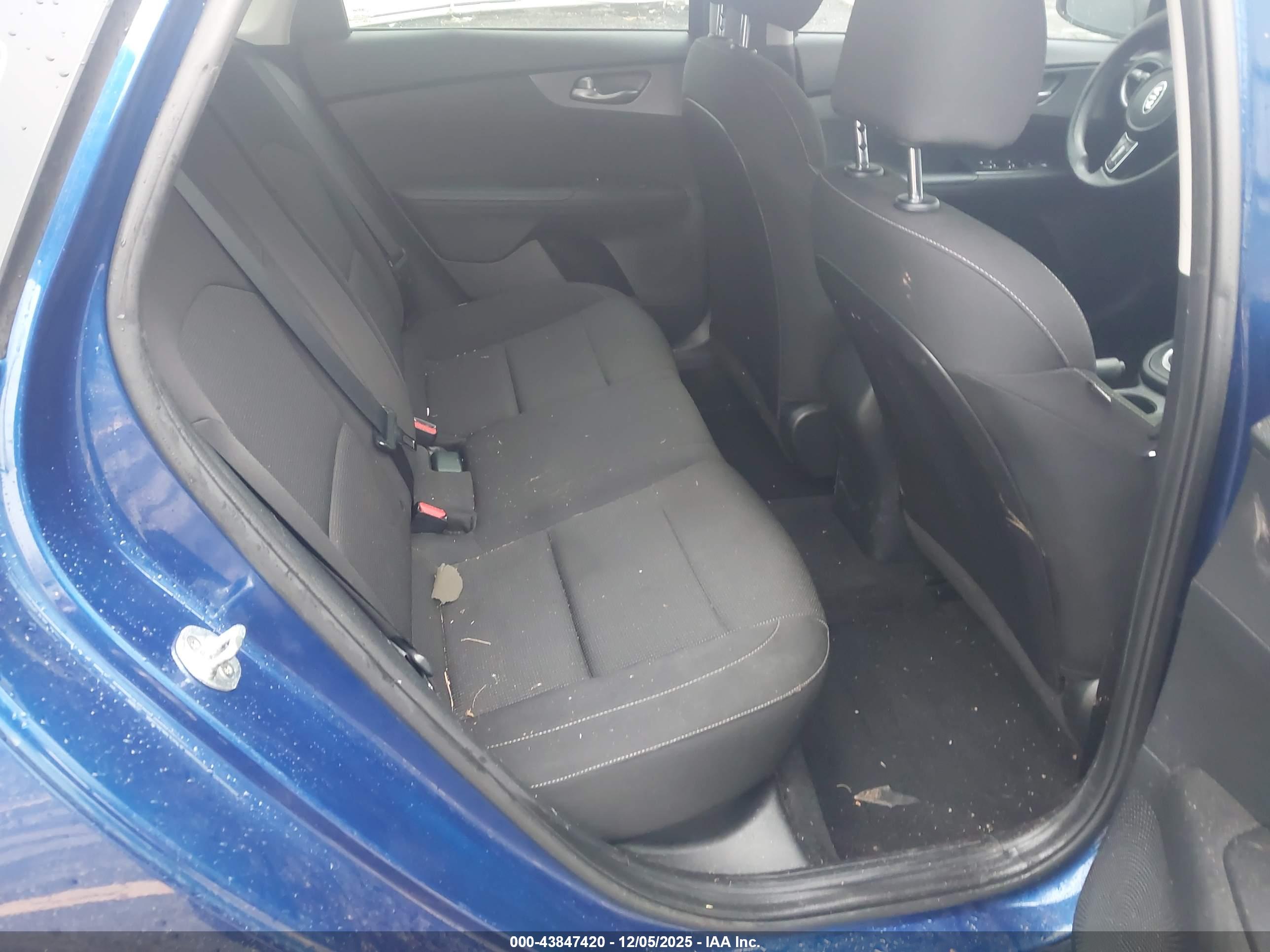 KIA FORTE image 8