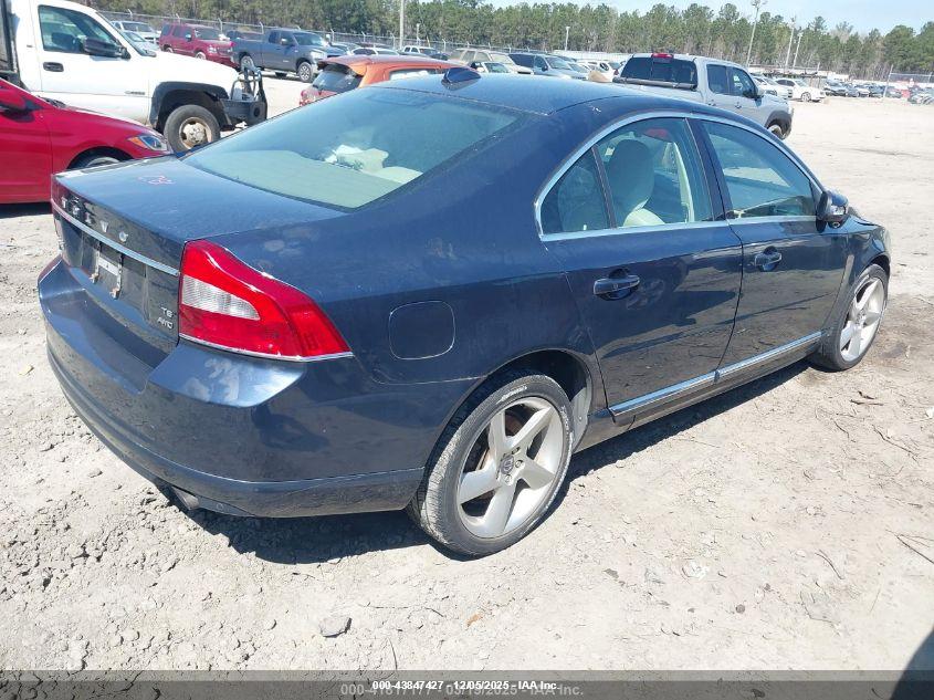 VOLVO S80 image 4