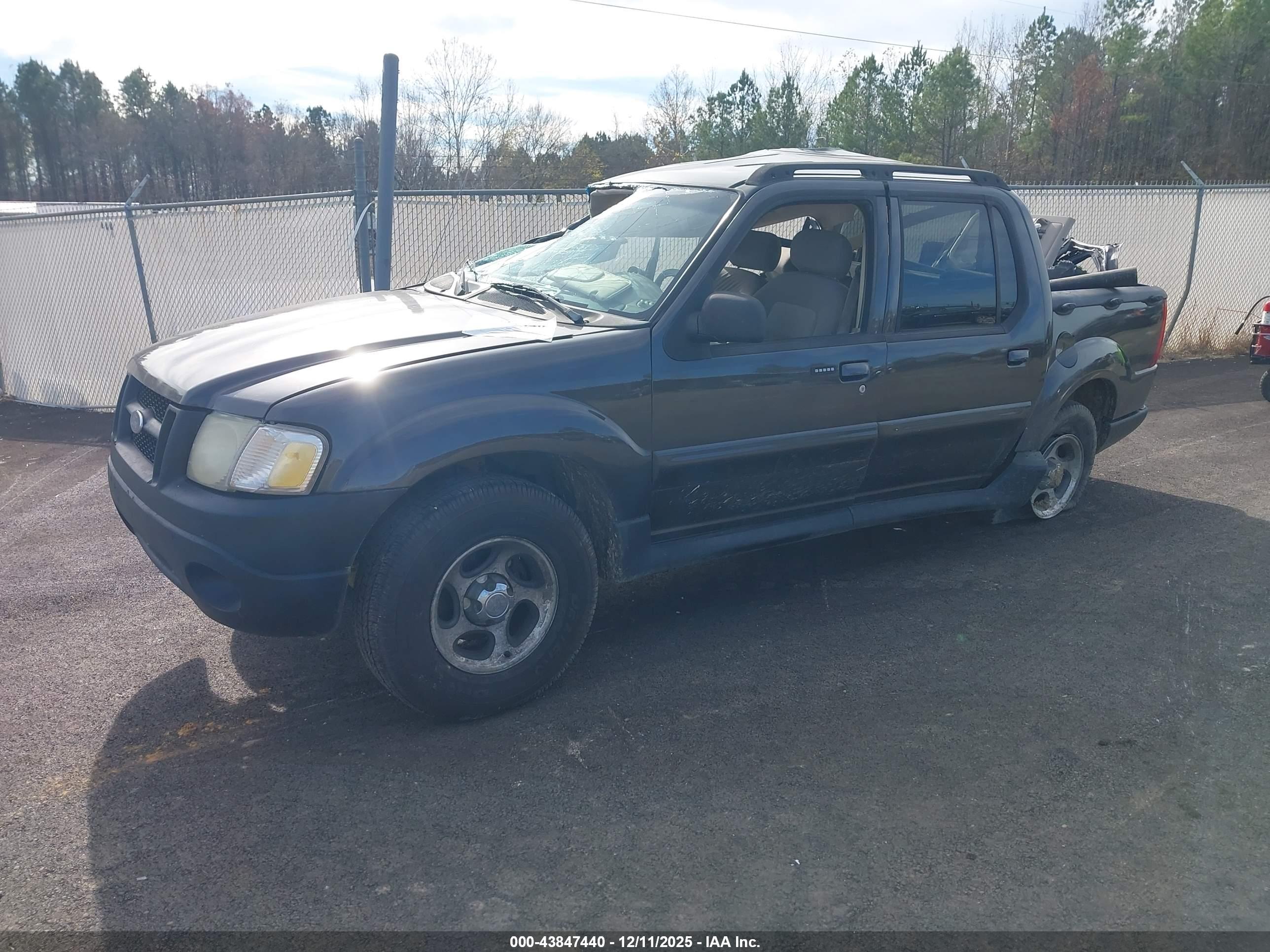 FORD EXPLORER image 2