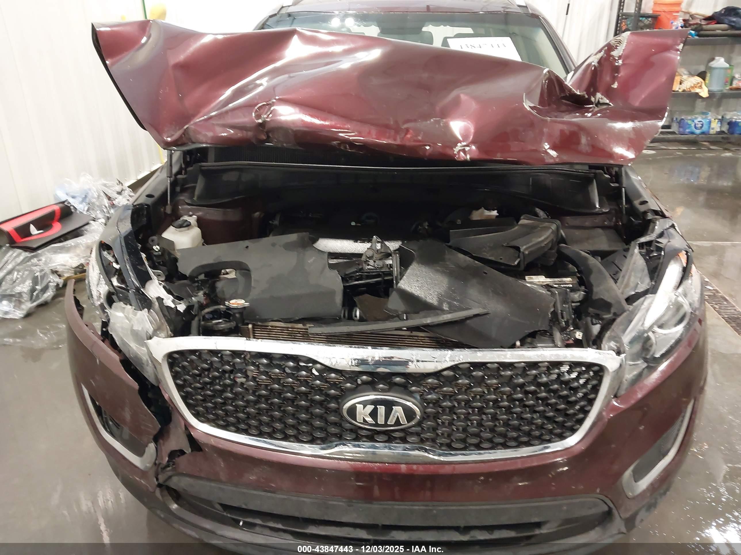 KIA SORENTO image 10