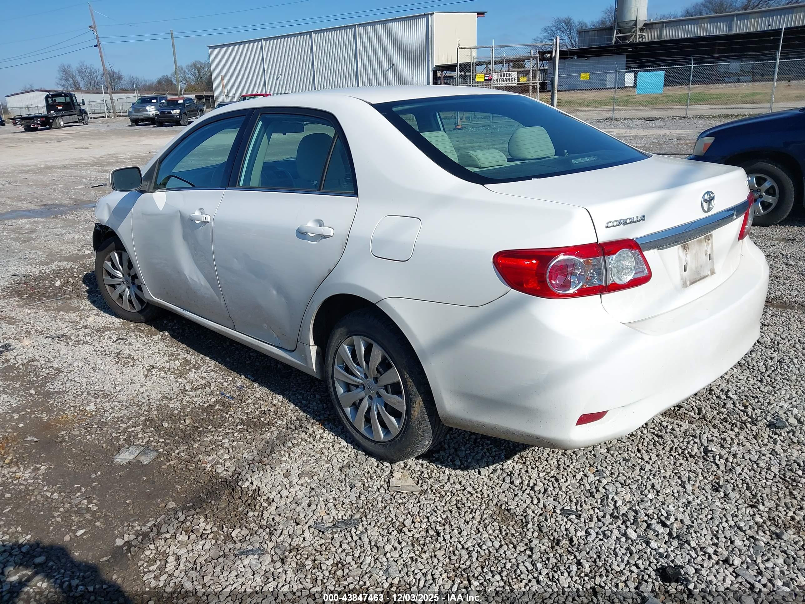 TOYOTA COROLLA image 3