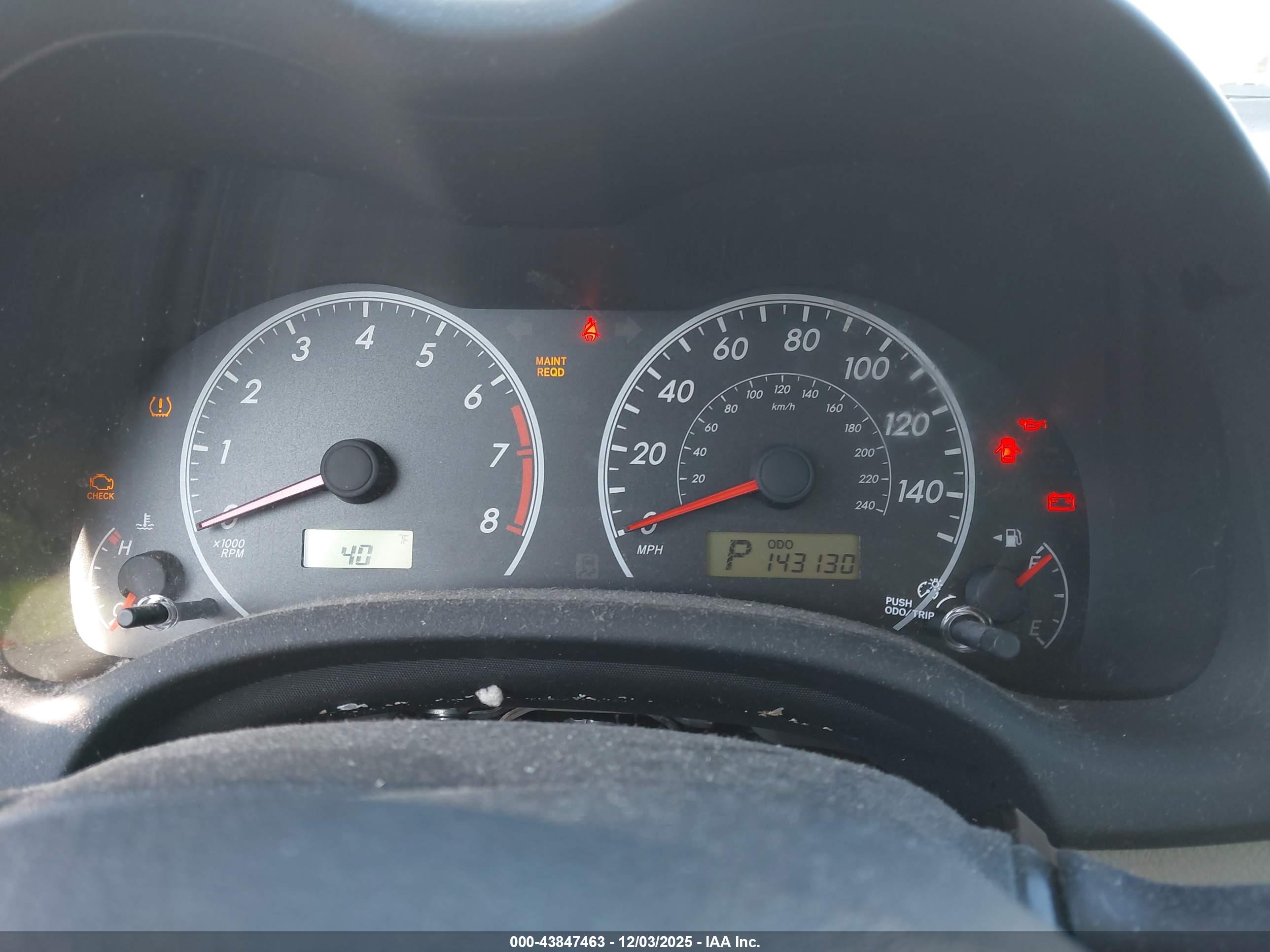 TOYOTA COROLLA image 7