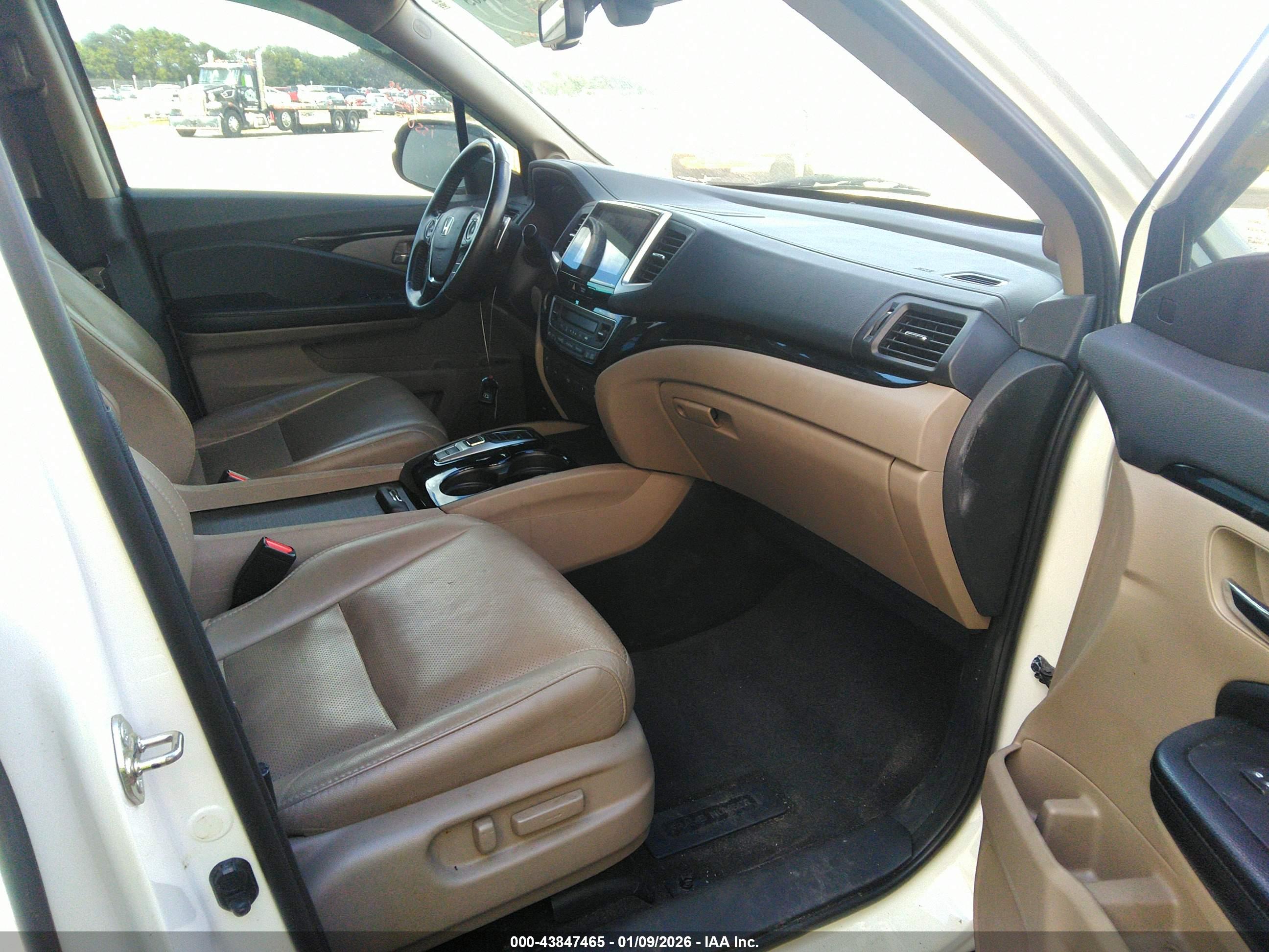 HONDA PILOT image 5