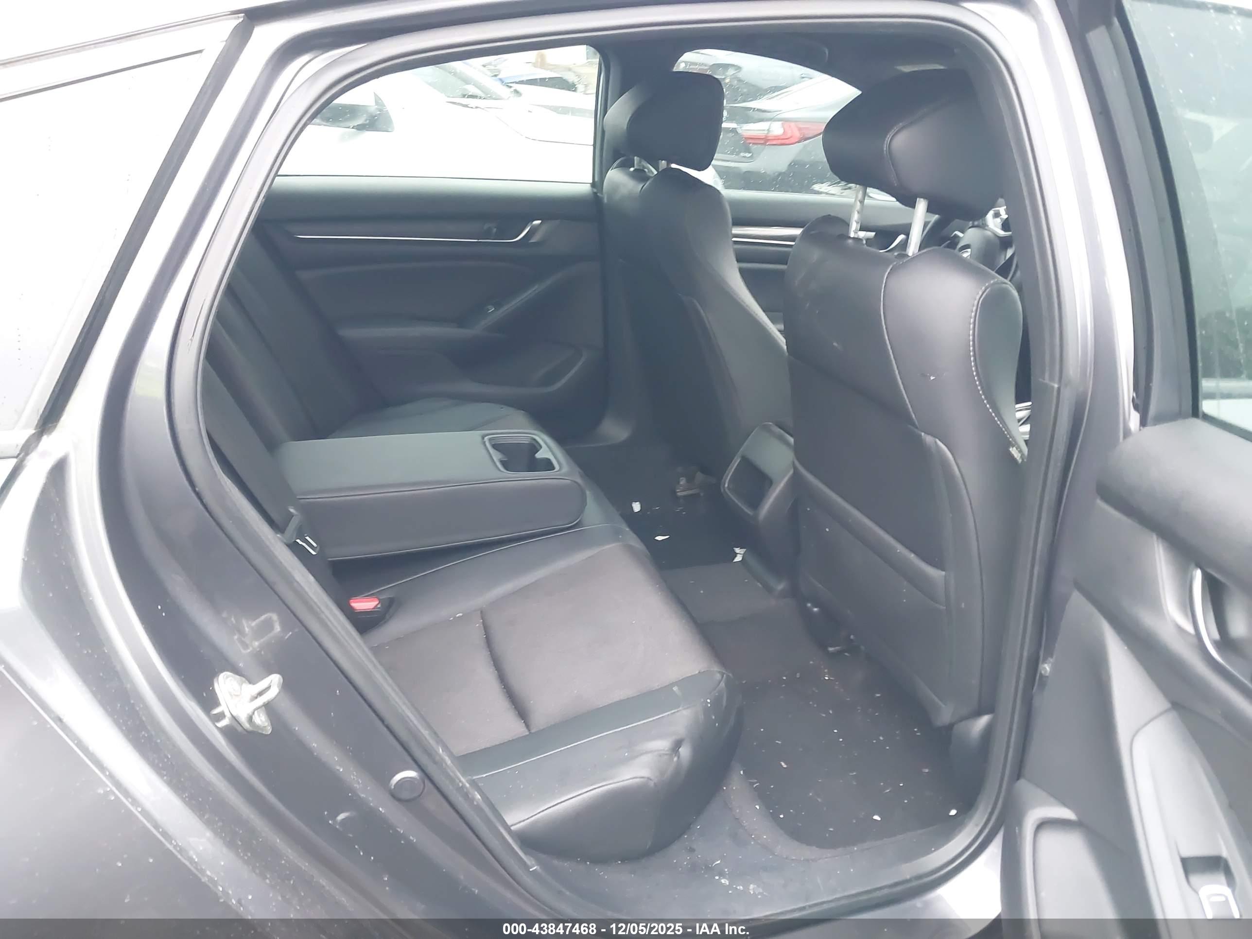 HONDA ACCORD image 8
