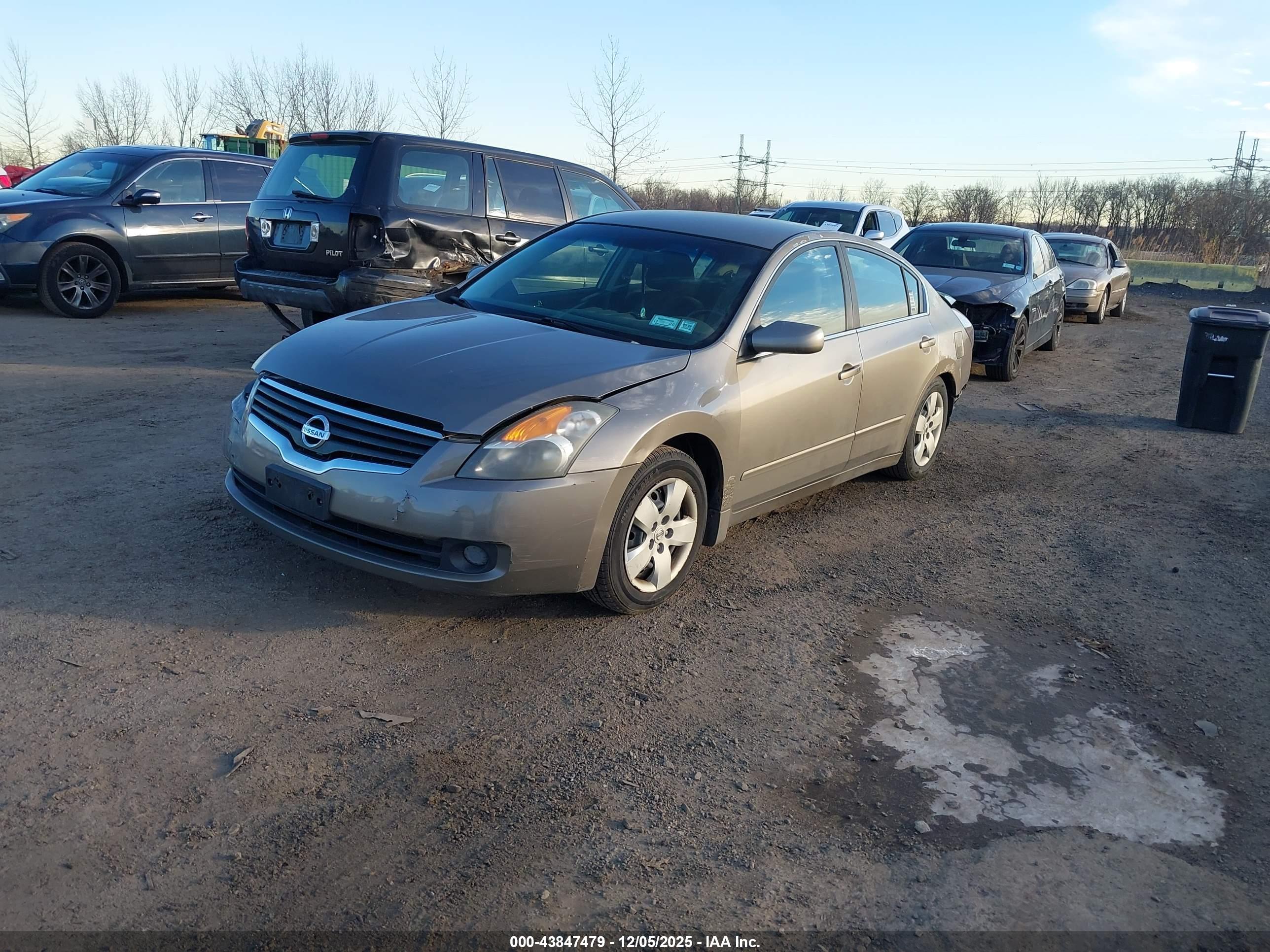 NISSAN ALTIMA image 2