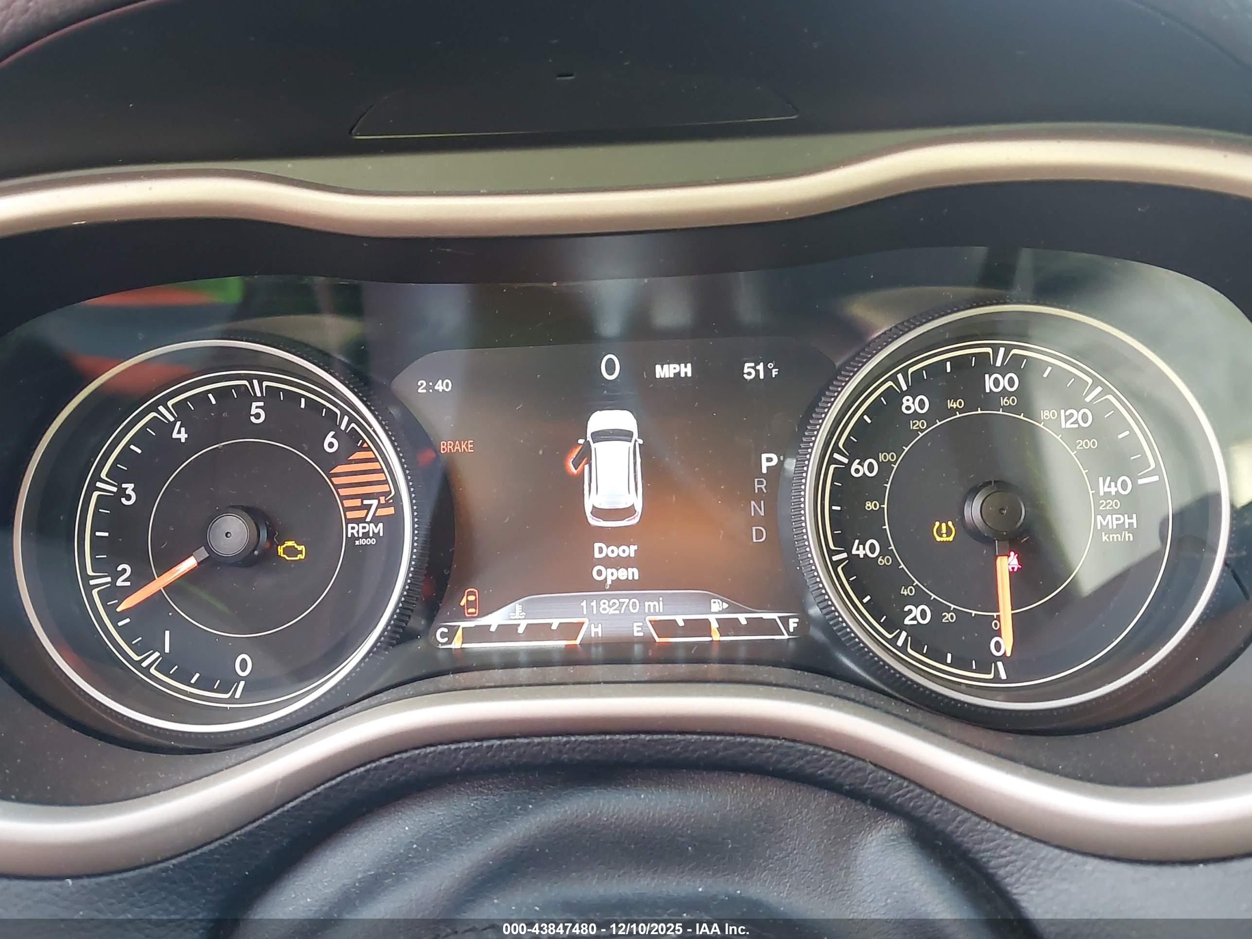 JEEP CHEROKEE image 7
