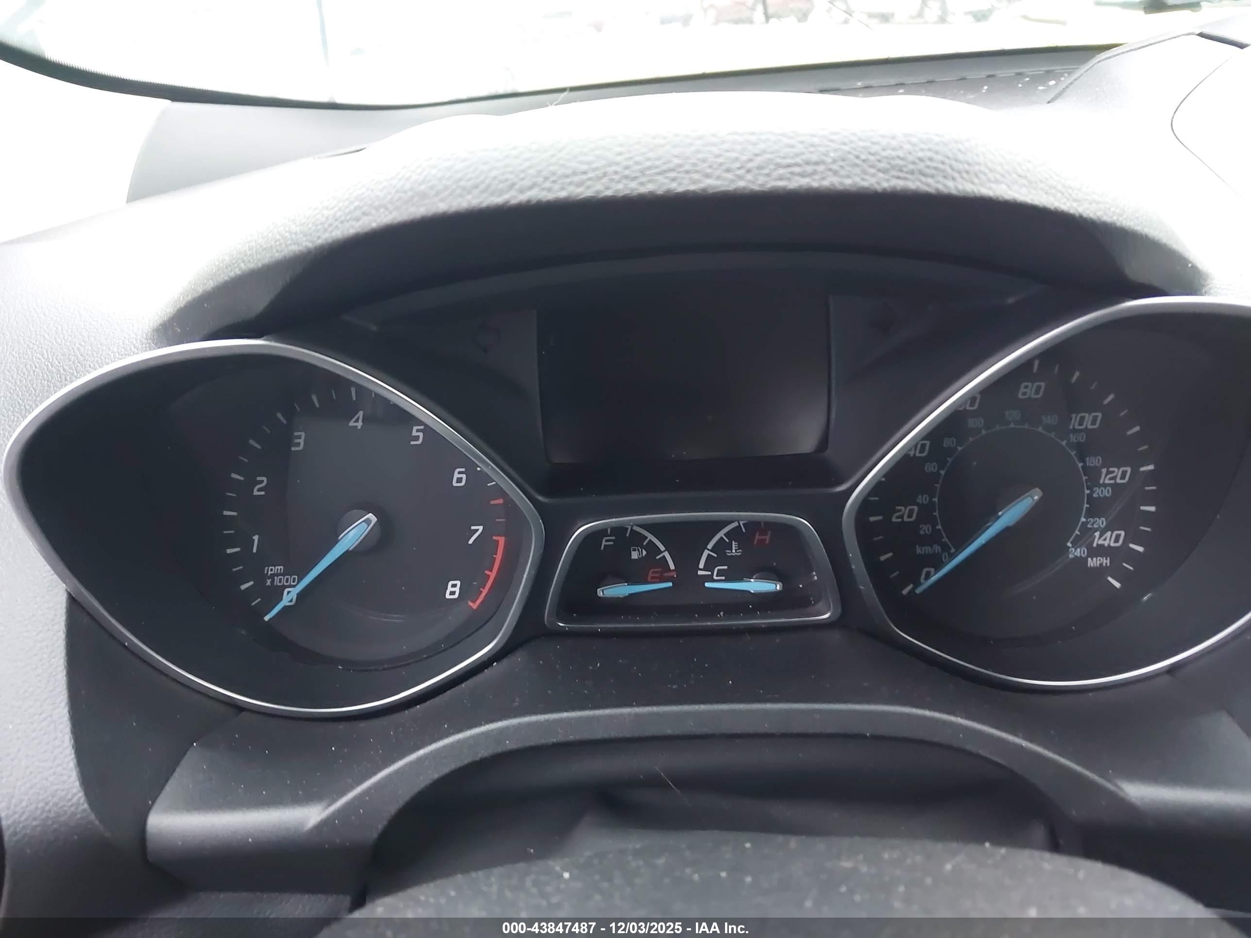 FORD ESCAPE image 7