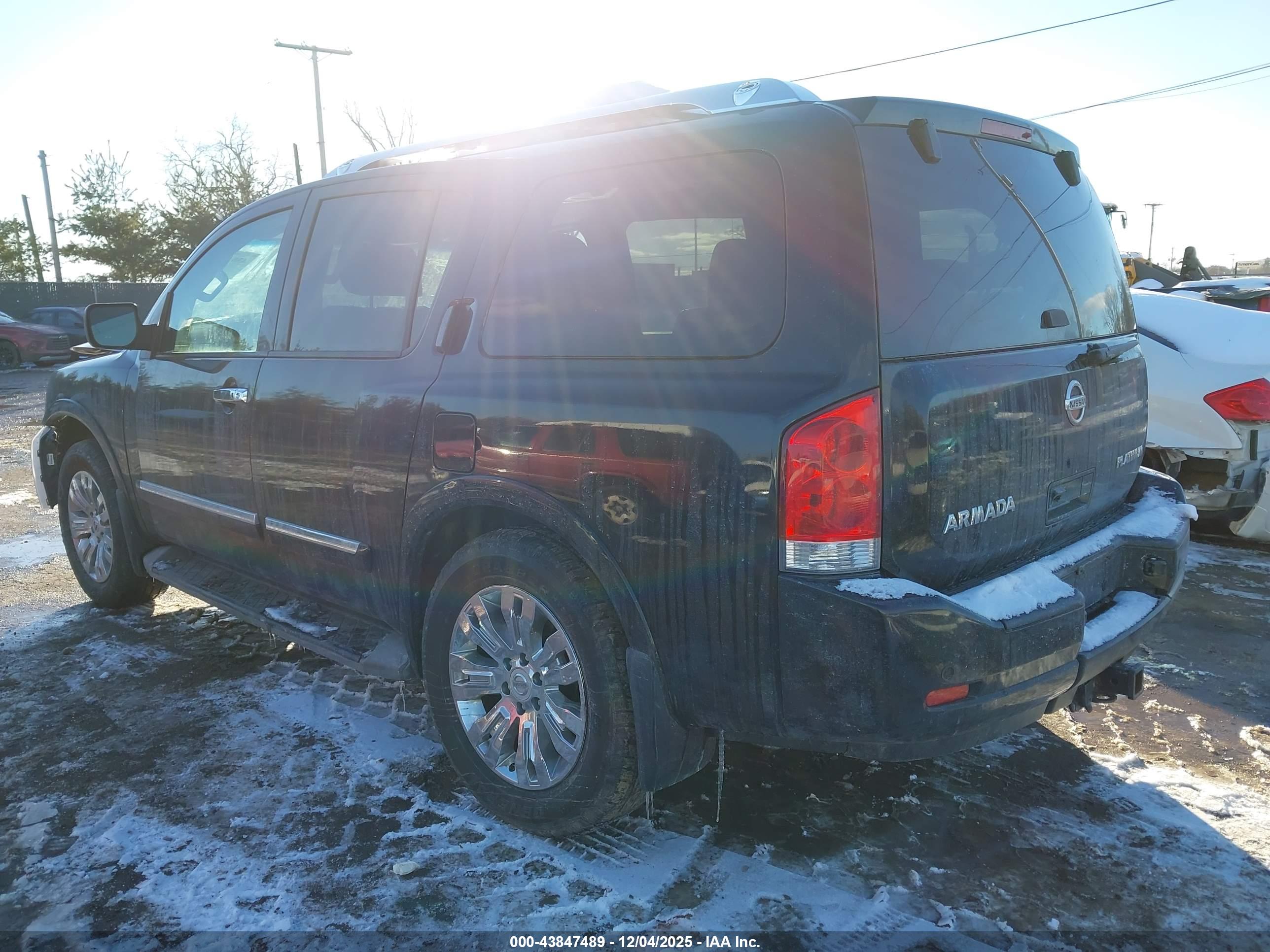 NISSAN ARMADA image 3