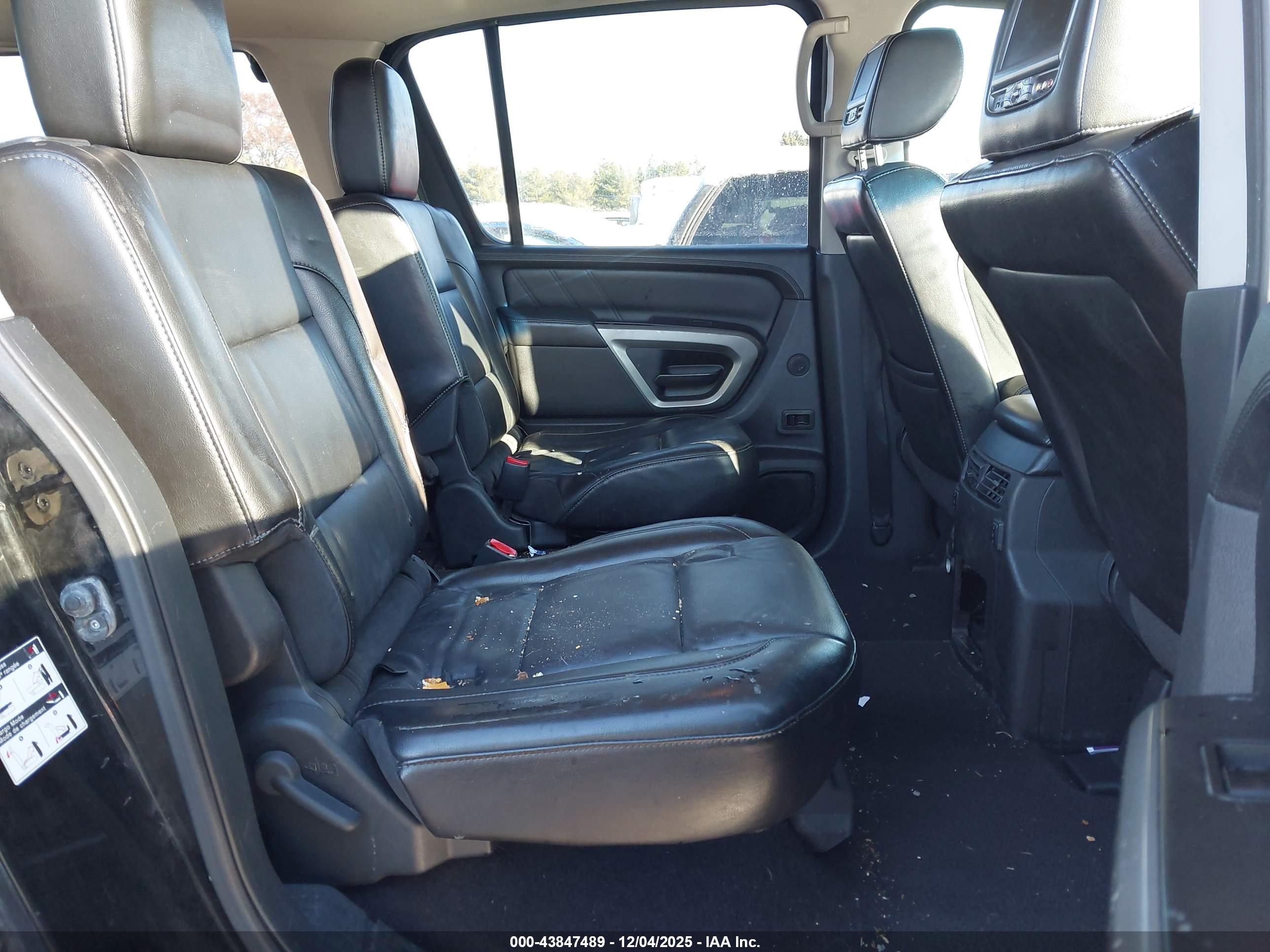 NISSAN ARMADA image 8