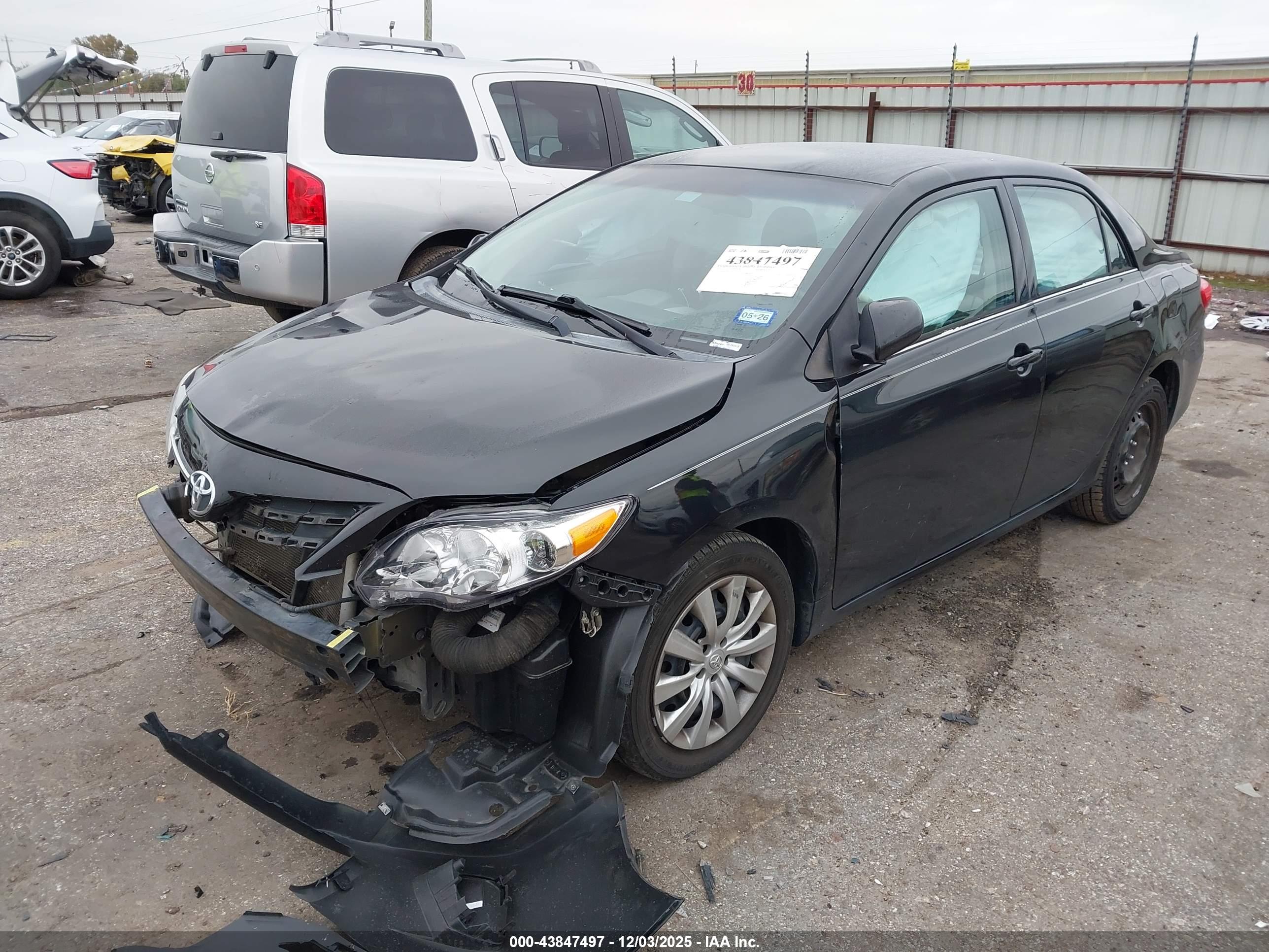 TOYOTA COROLLA image 2