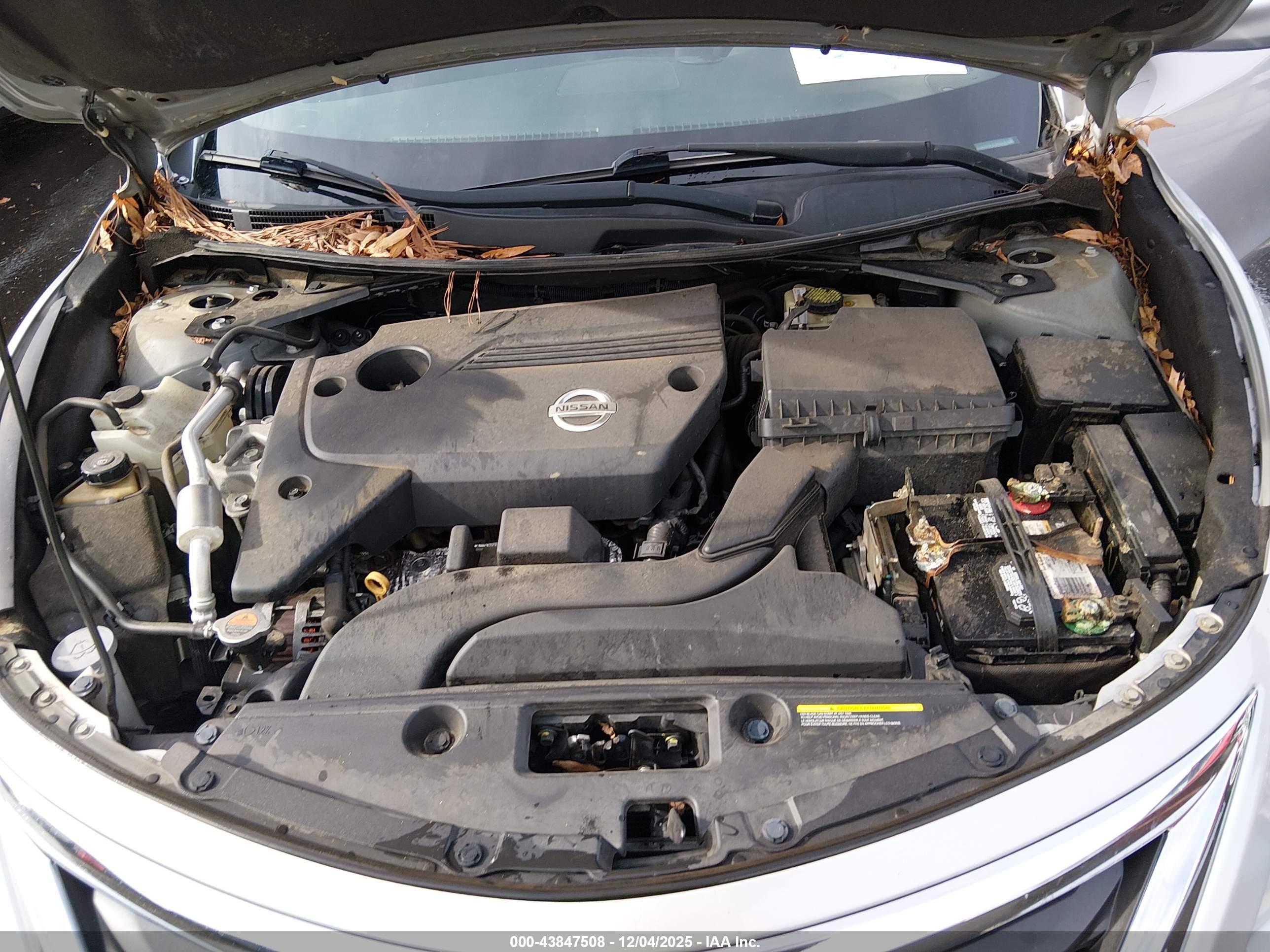 NISSAN ALTIMA image 10