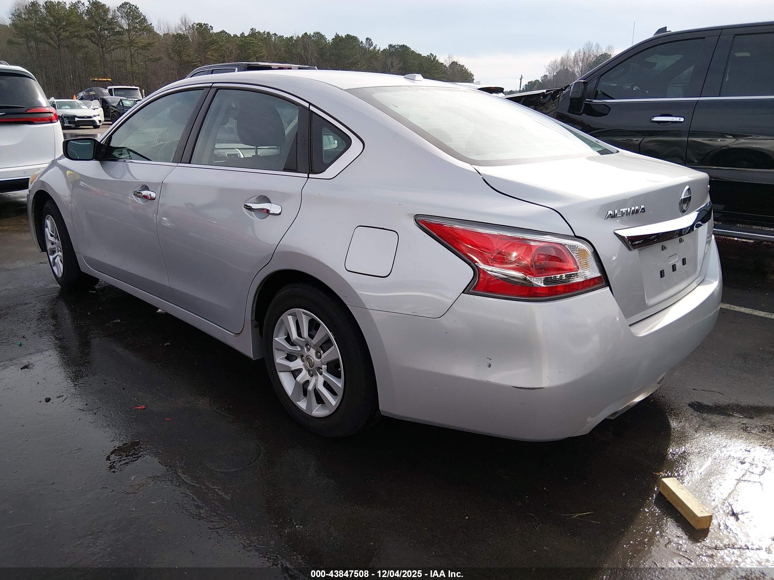 NISSAN ALTIMA image 3
