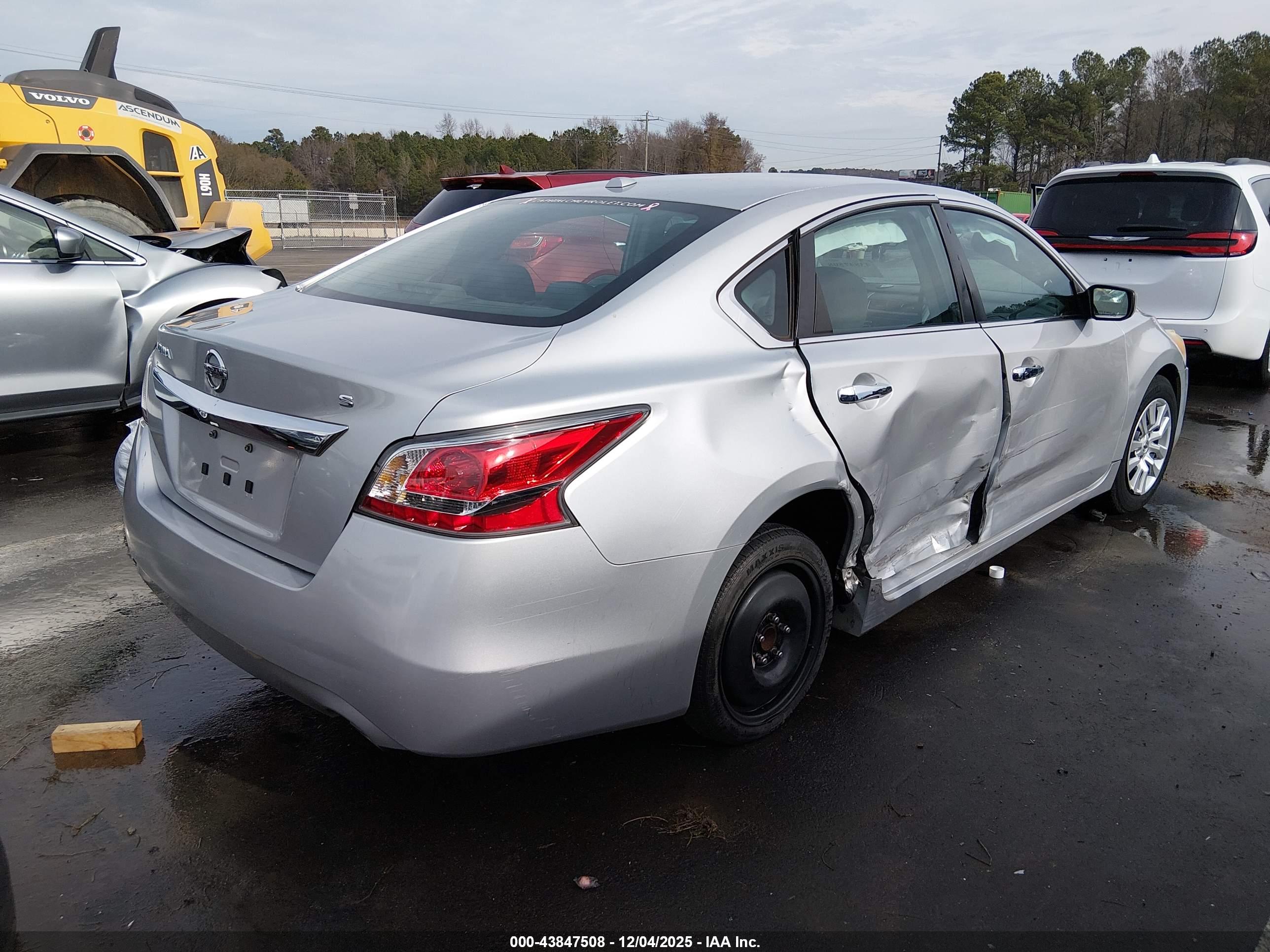 NISSAN ALTIMA image 4