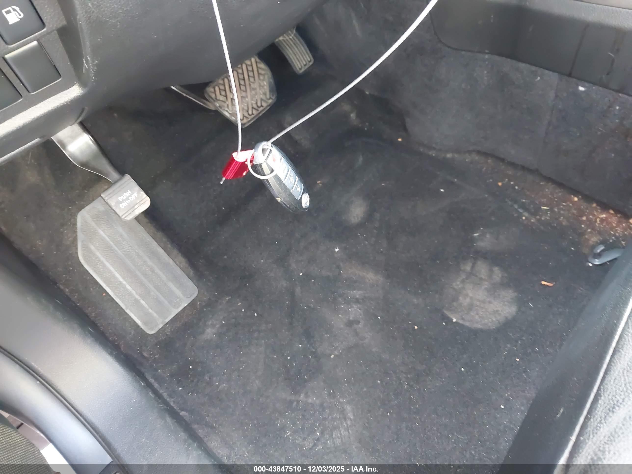 NISSAN MURANO image 11