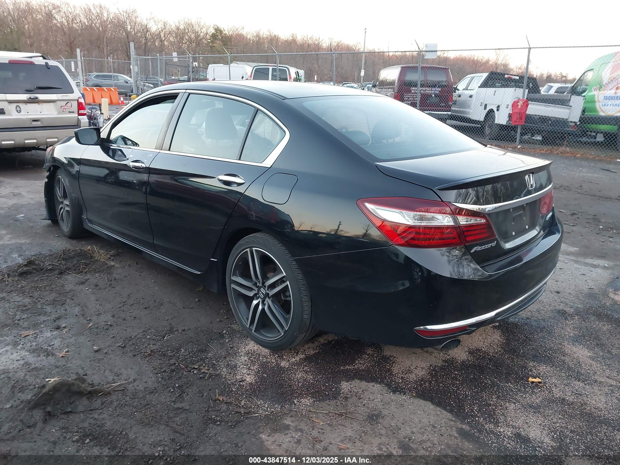 HONDA ACCORD image 3