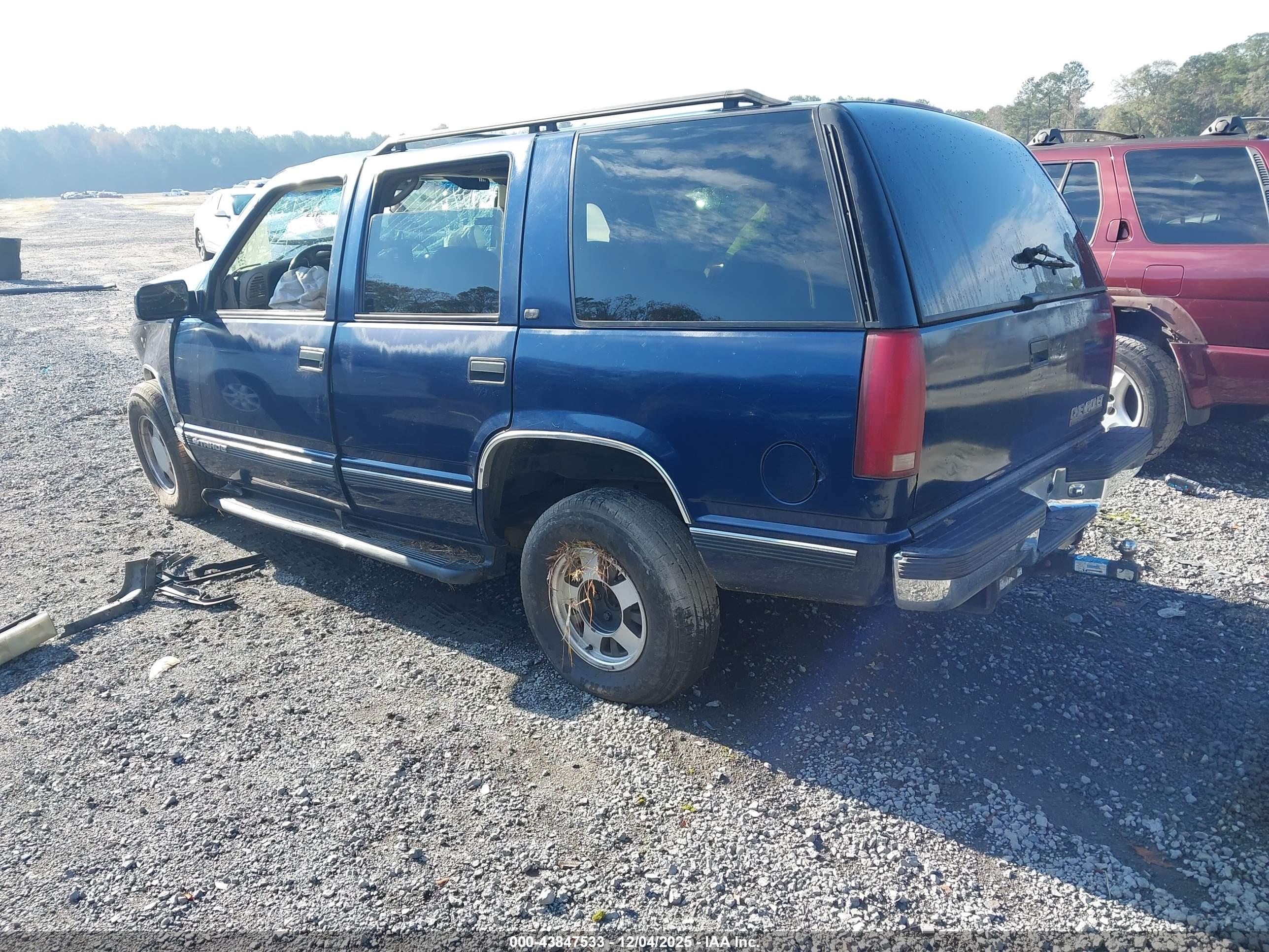 CHEVROLET TAHOE image 3