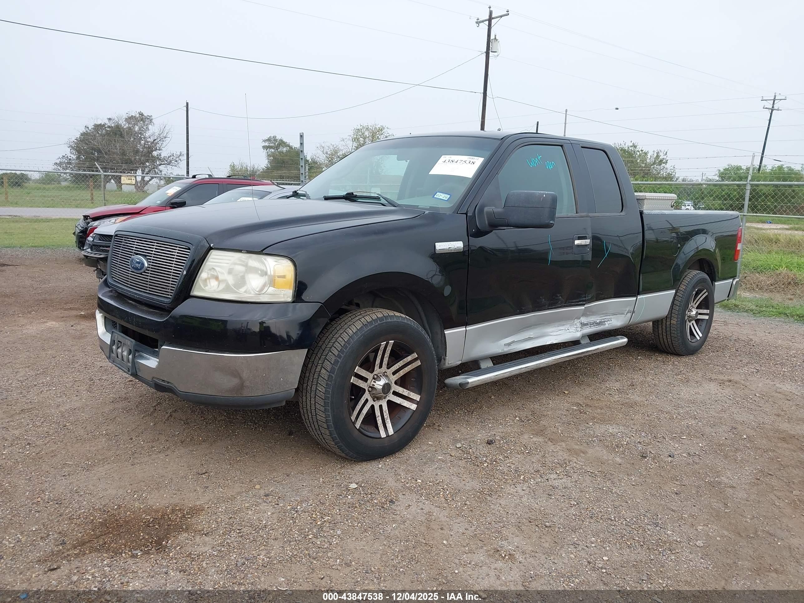 FORD F-150 image 2