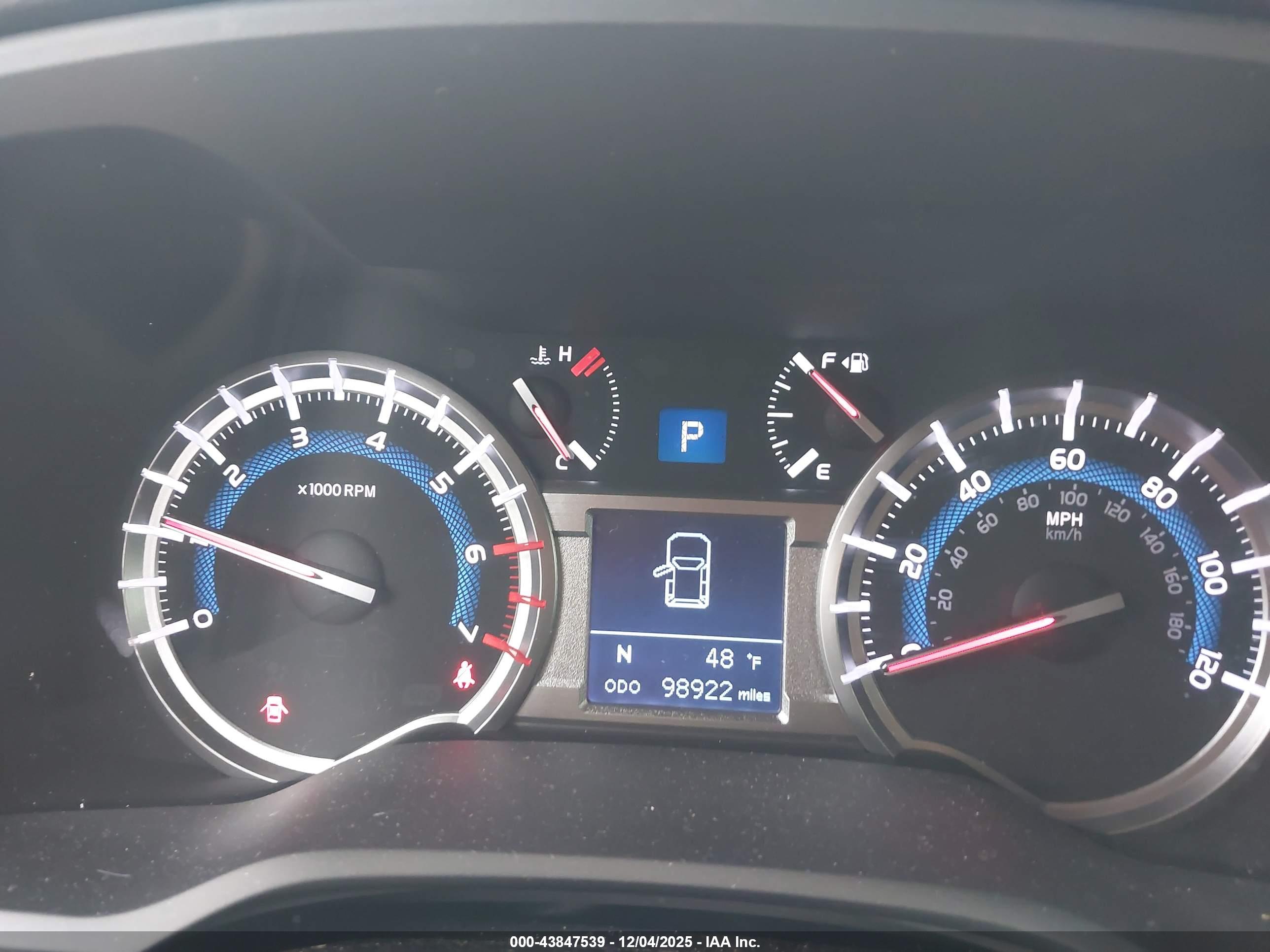 TOYOTA 4RUNNER image 7