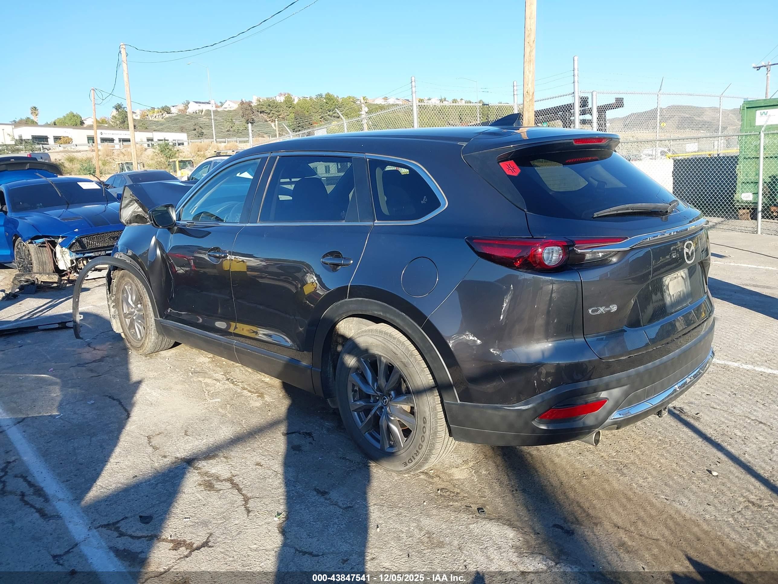 MAZDA CX-9 image 3