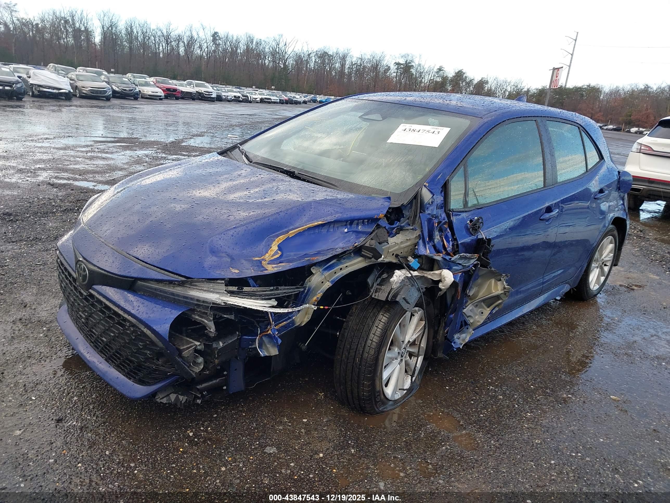 TOYOTA COROLLA image 2
